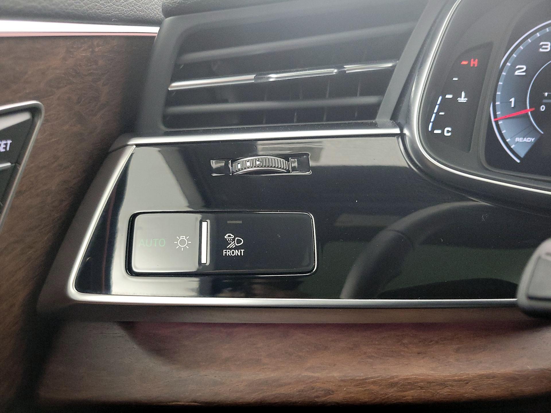 Thumbnail: 2025 Audi Q7 - 13