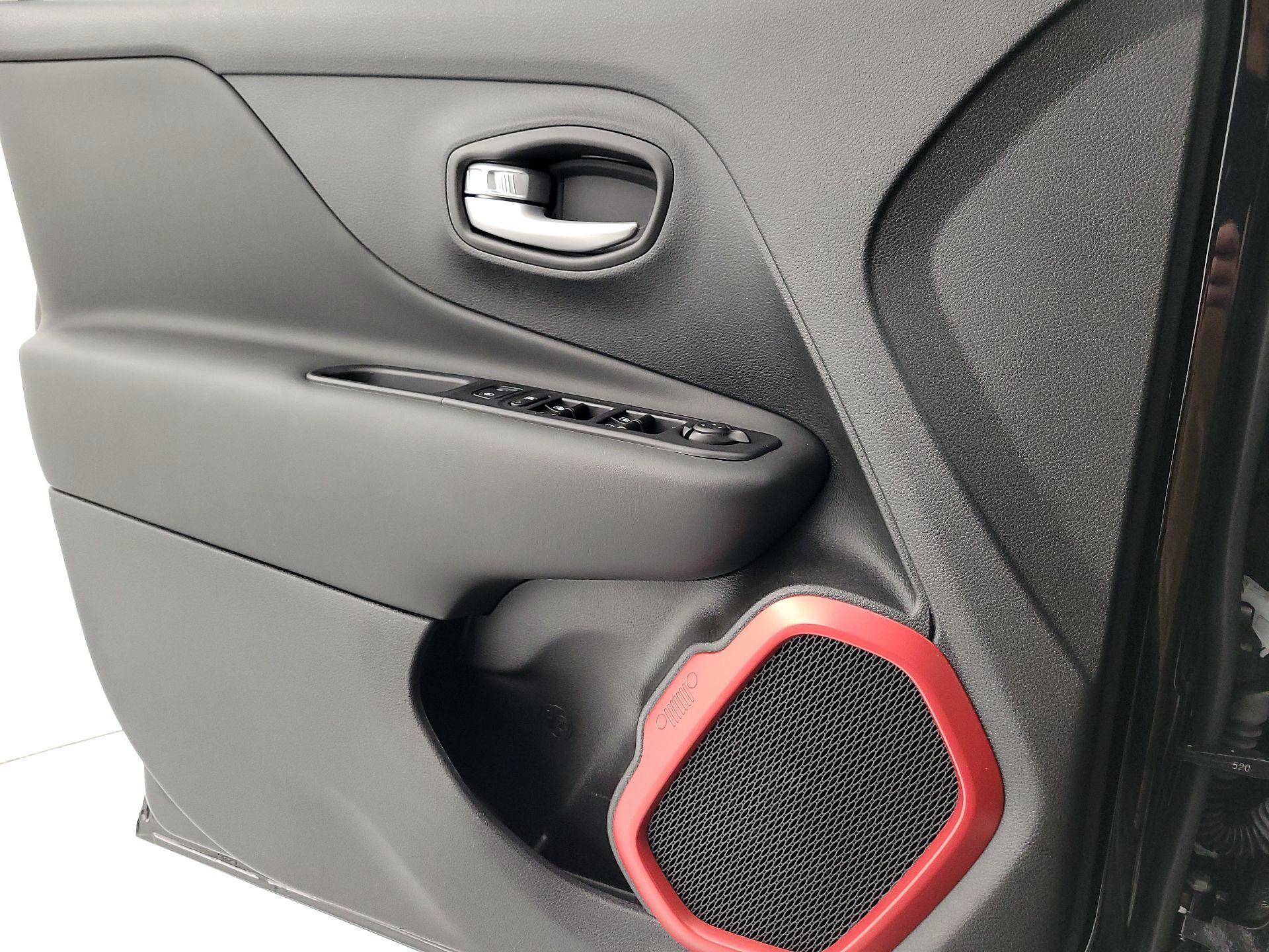 Thumbnail: 2023 Jeep Renegade - 12