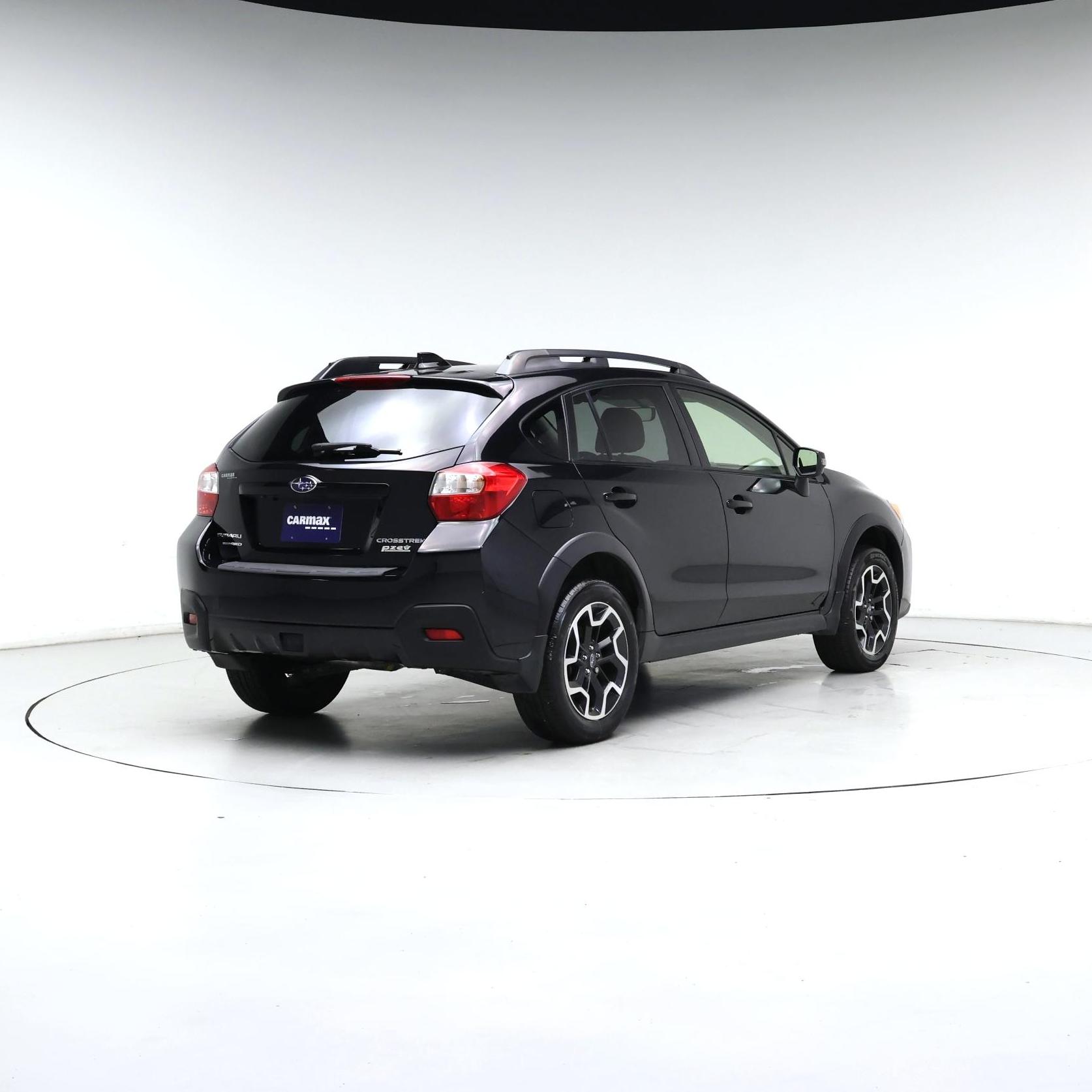 Thumbnail: 2017 Subaru Crosstrek - 8