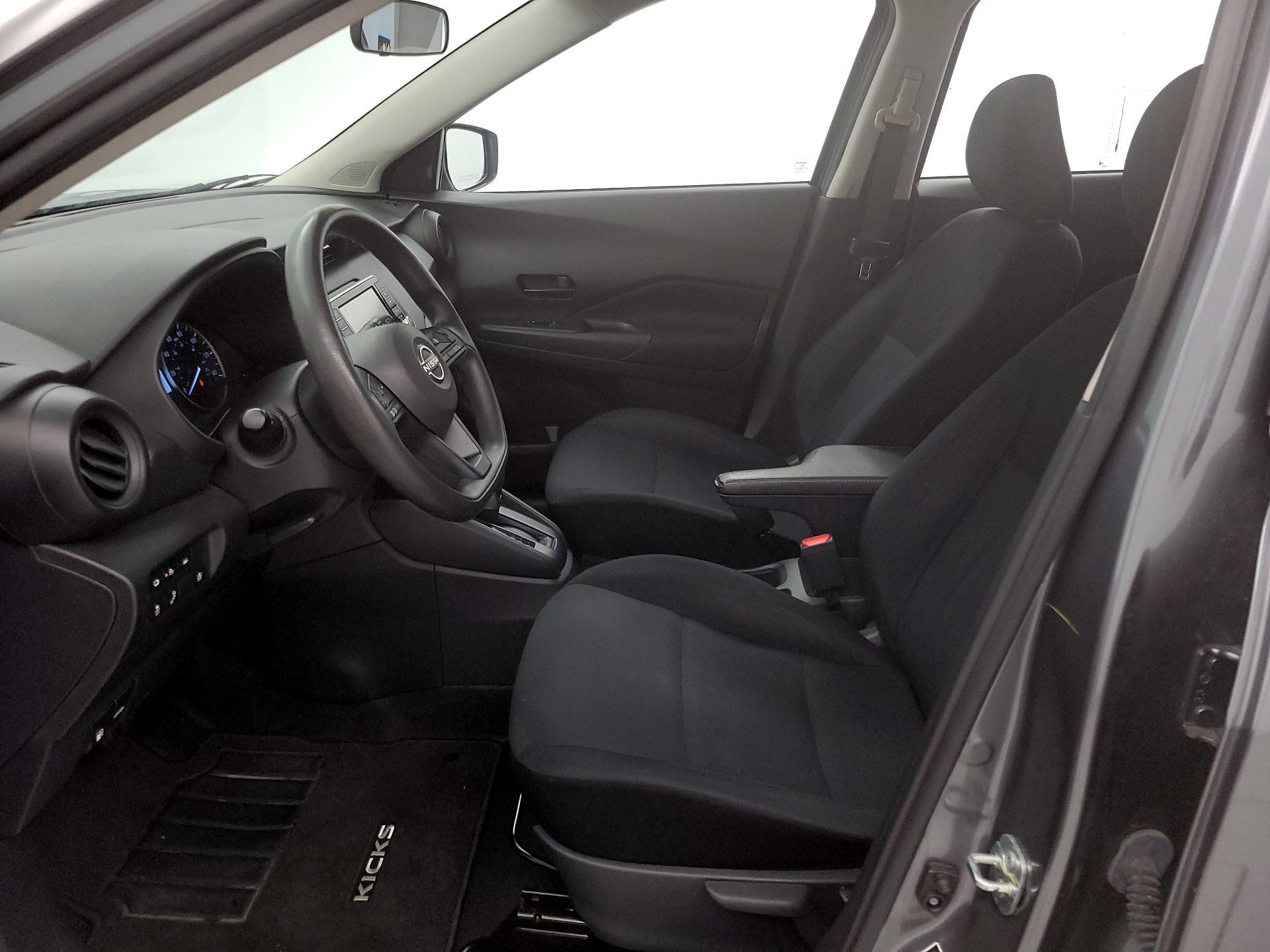 Thumbnail: 2023 Nissan Kicks - 11