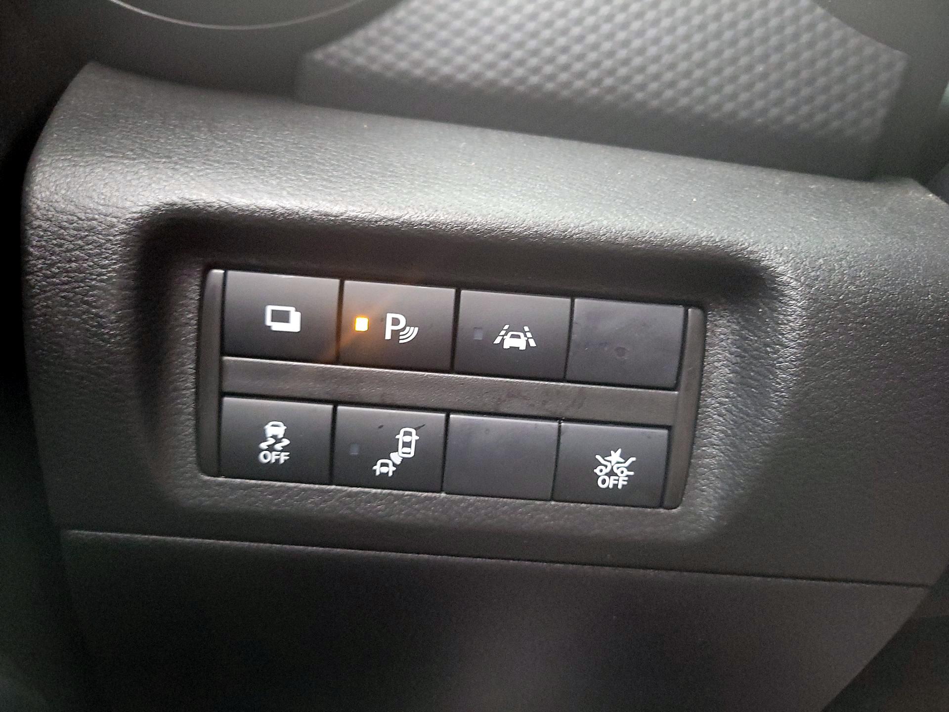 Thumbnail: 2023 Nissan Kicks - 13