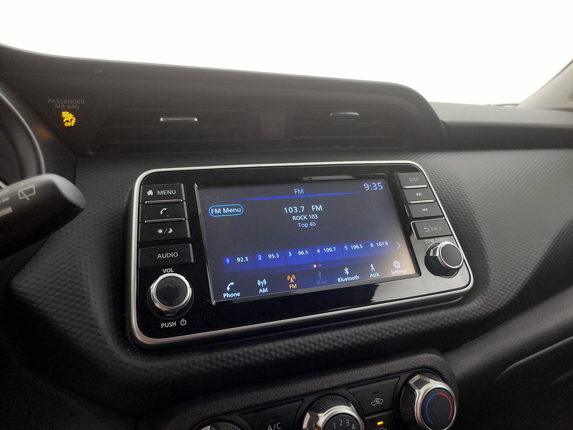 Thumbnail: 2023 Nissan Kicks - 15