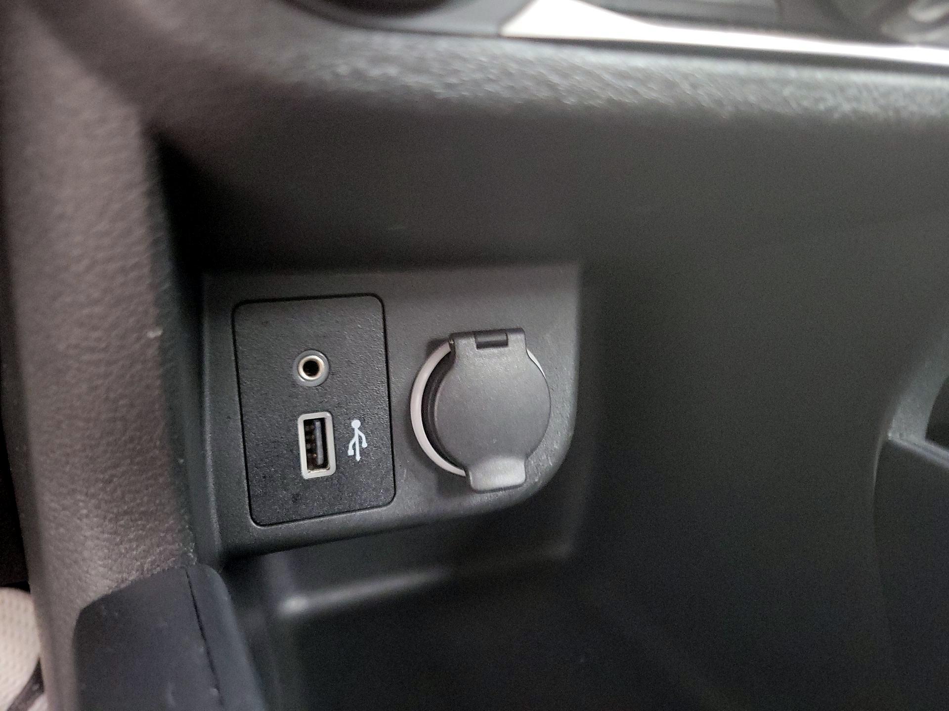 Thumbnail: 2023 Nissan Kicks - 18