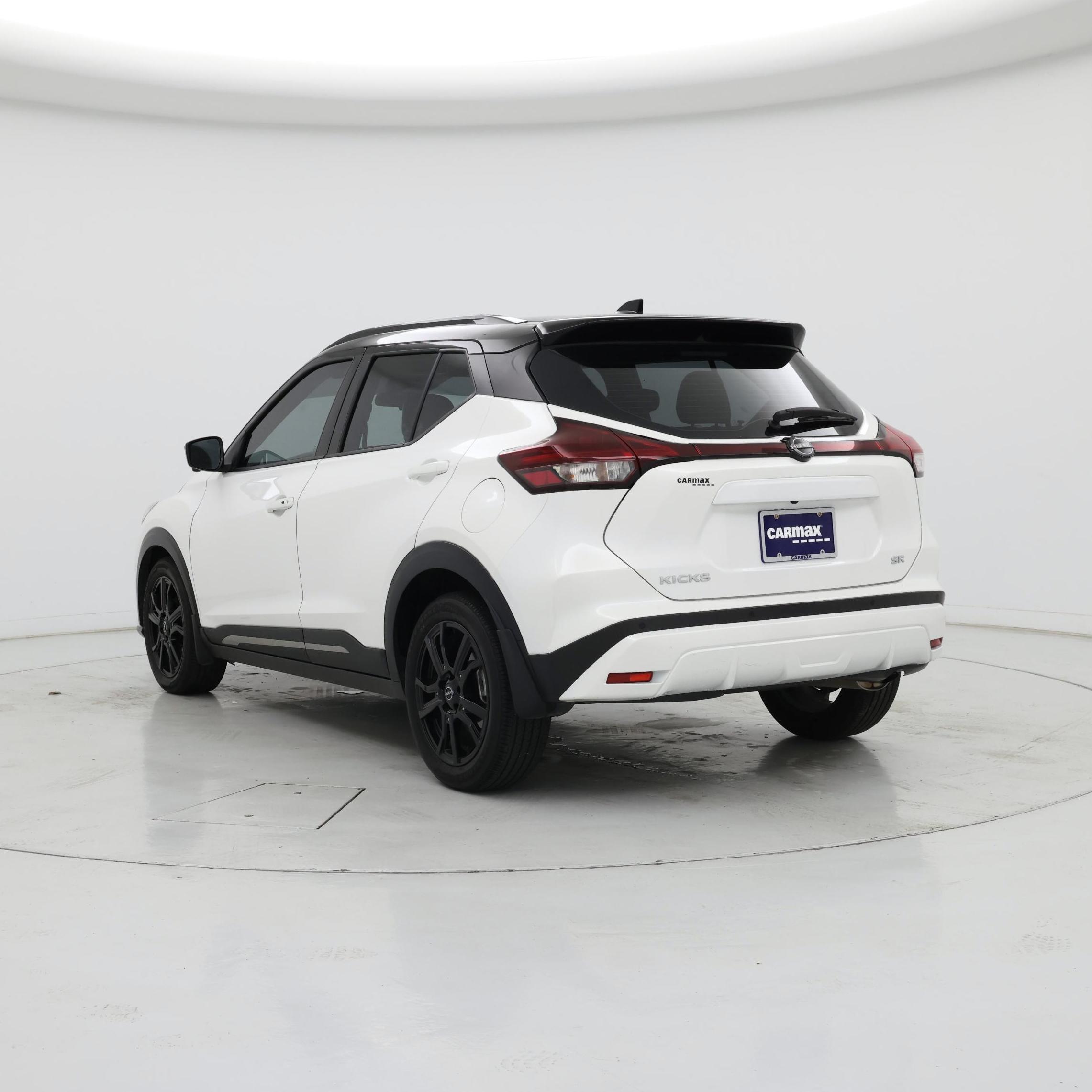 Thumbnail: 2024 Nissan Kicks - 2