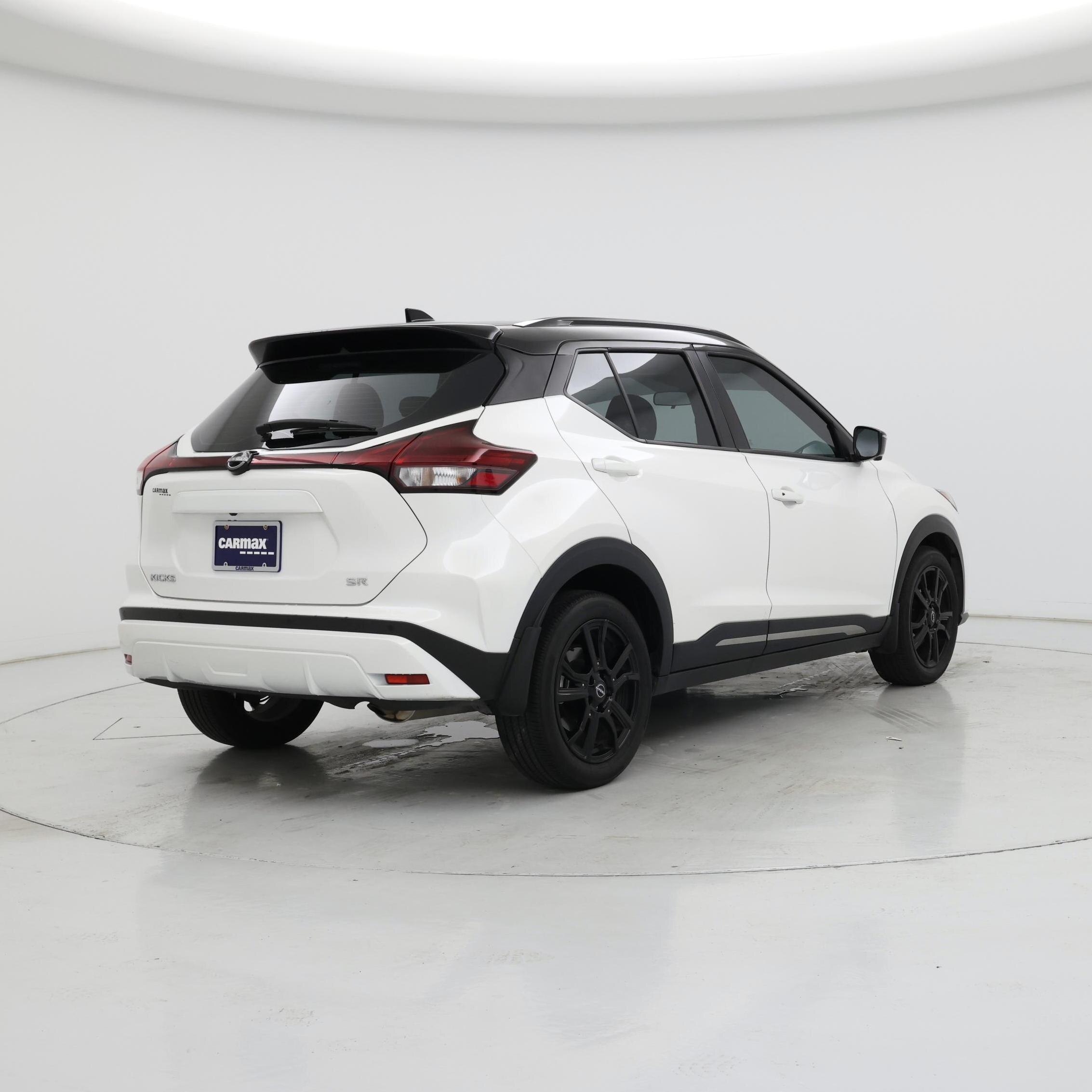 Thumbnail: 2024 Nissan Kicks - 8