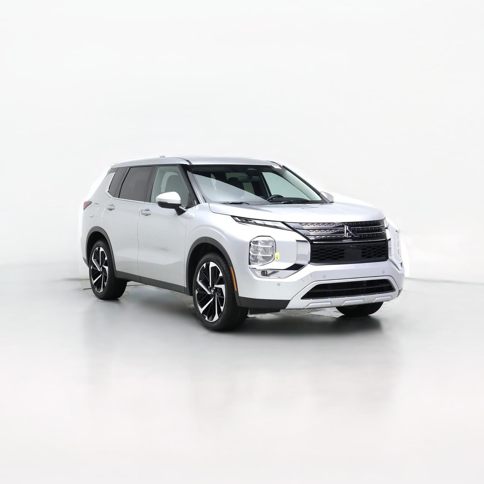 Thumbnail: 2024 Mitsubishi Outlander - 1