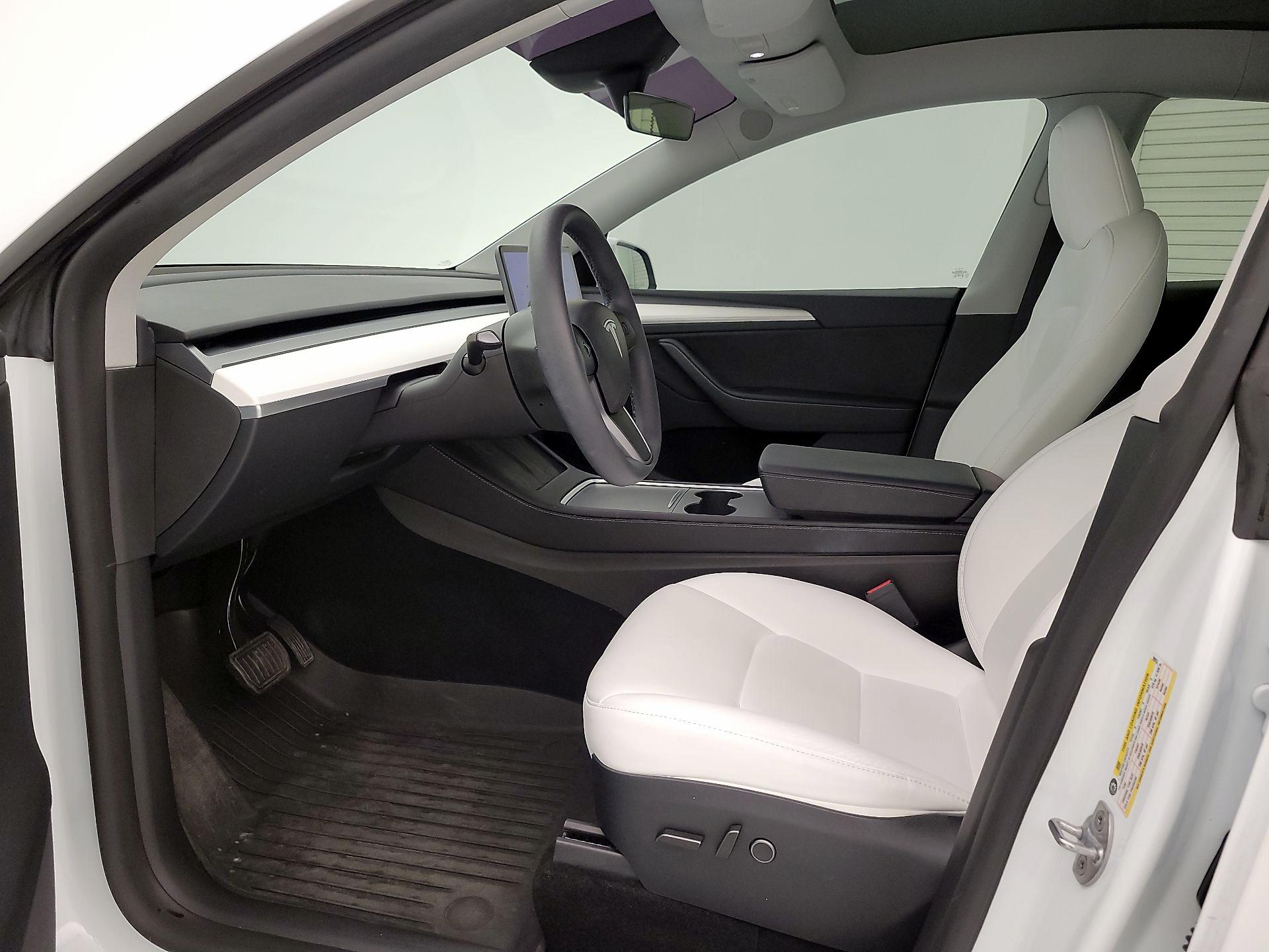 Thumbnail: 2024 Tesla Model Y - 11