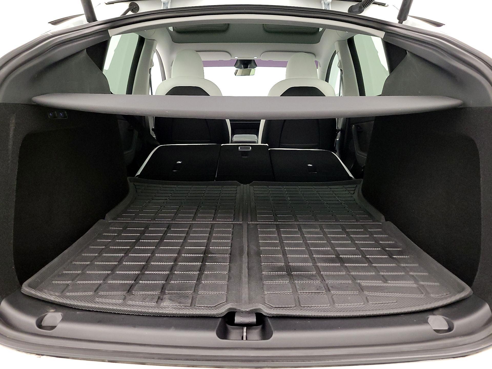 Thumbnail: 2024 Tesla Model Y - 20