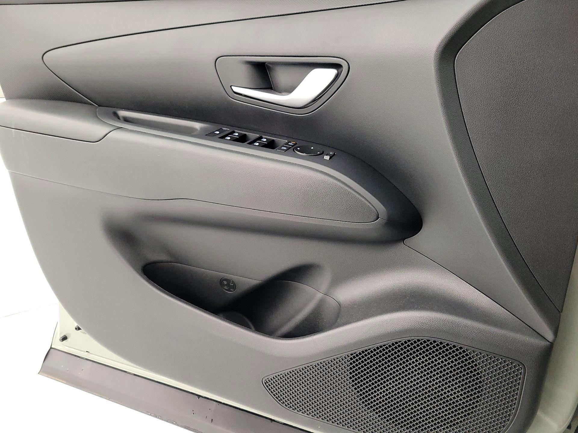 Thumbnail: 2025 Hyundai Santa Cruz - 12