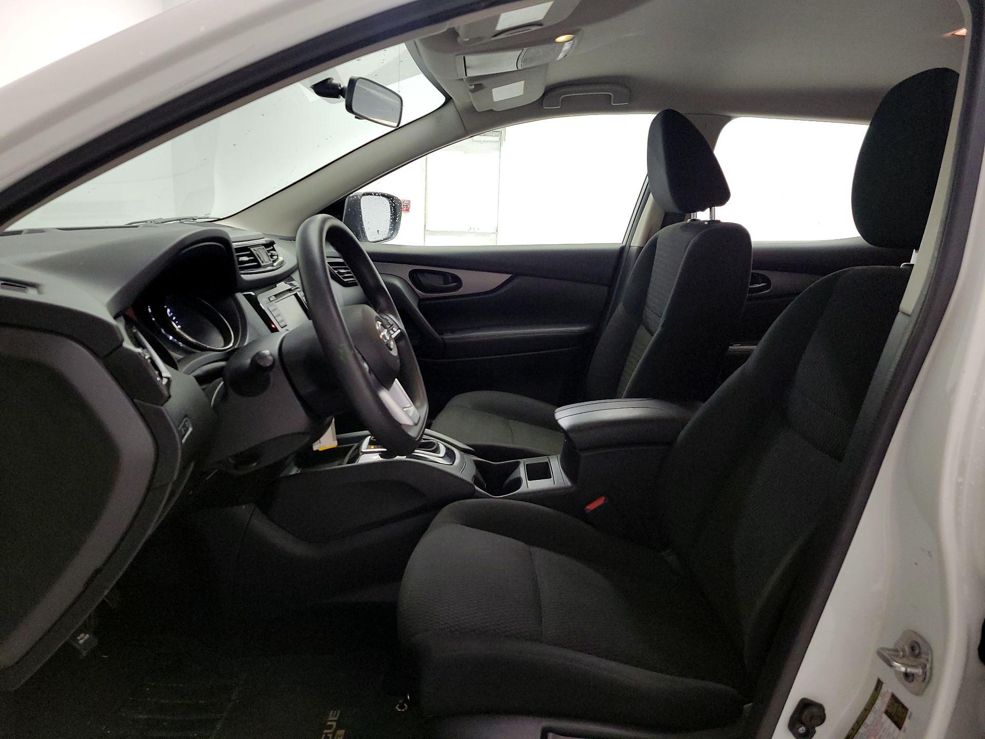 Thumbnail: 2019 Nissan Rogue Sport - 11