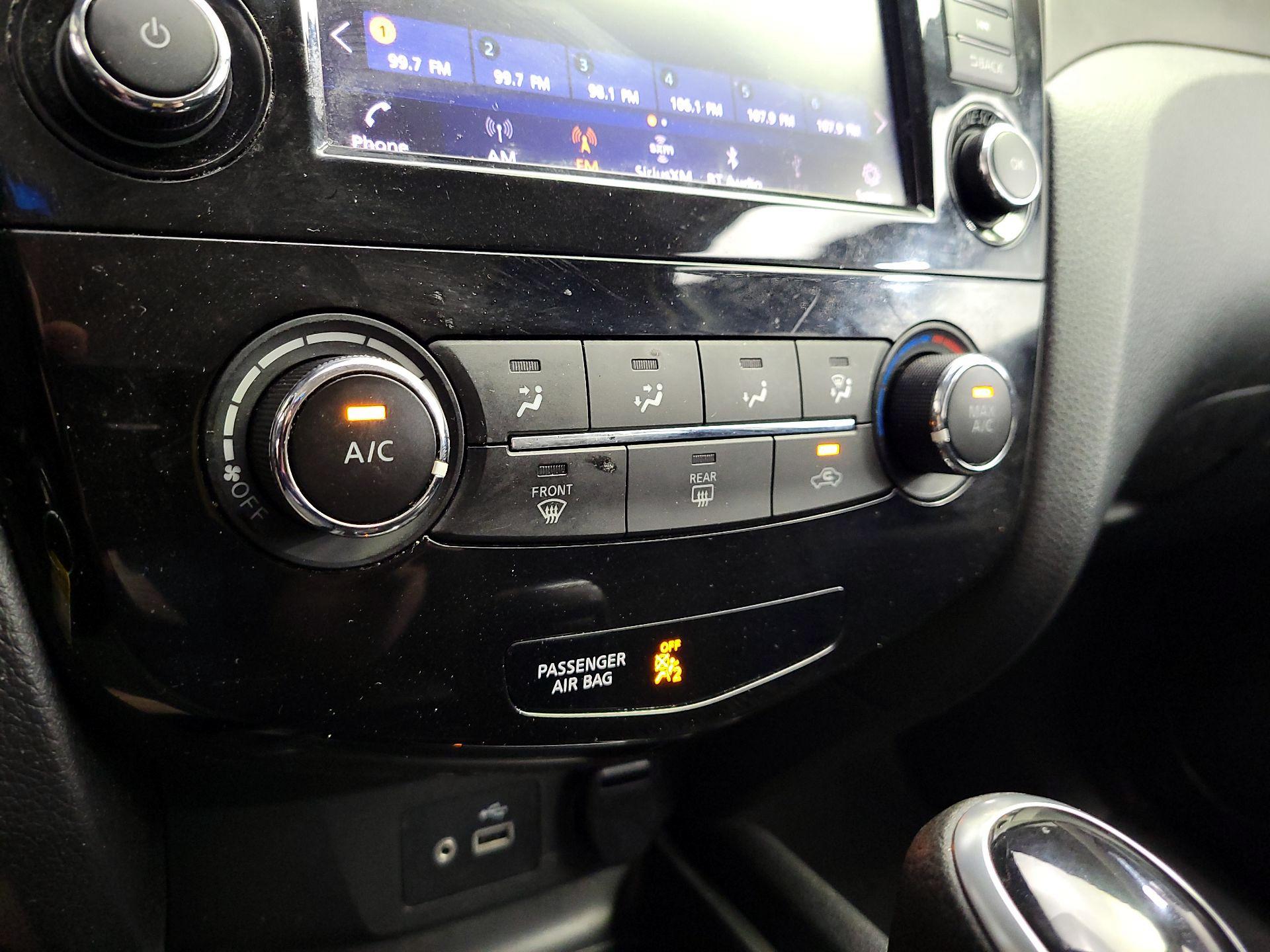 Thumbnail: 2019 Nissan Rogue Sport - 16