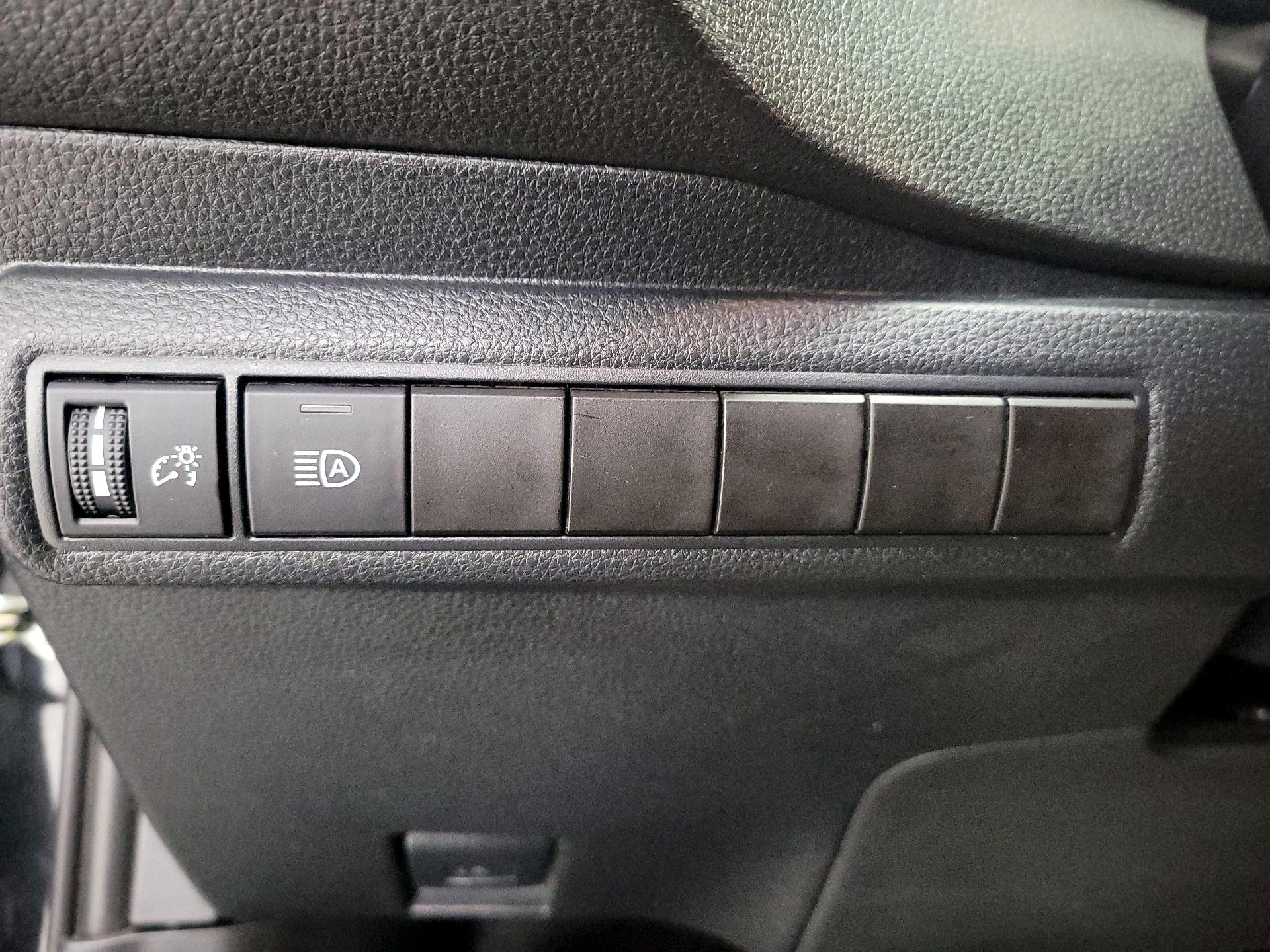 Thumbnail: 2022 Toyota Corolla - 13