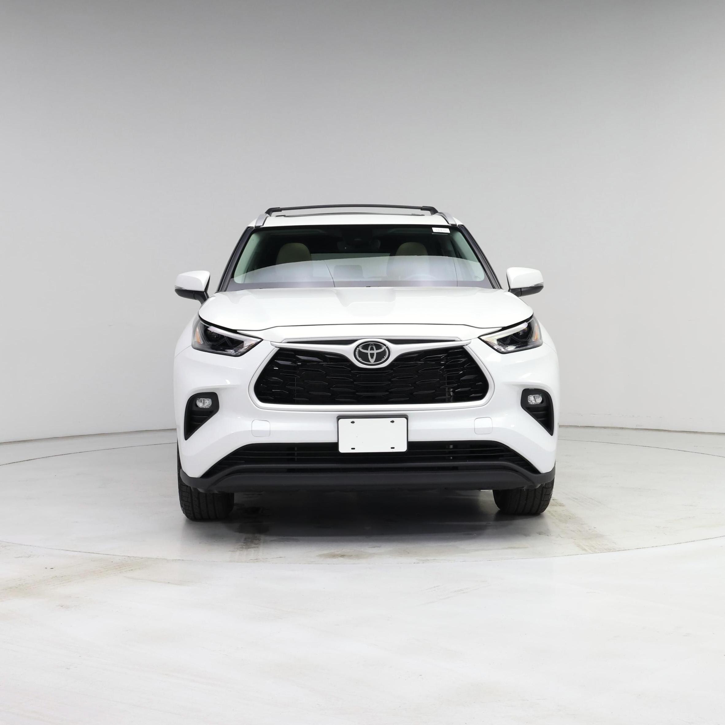 Thumbnail: 2022 Toyota Highlander - 5