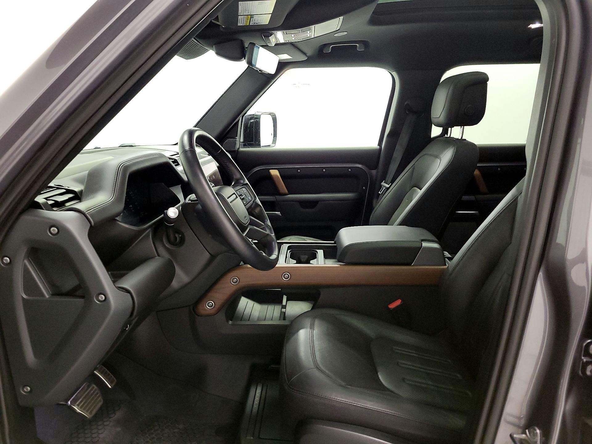 Thumbnail: 2022 Land Rover Defender - 11