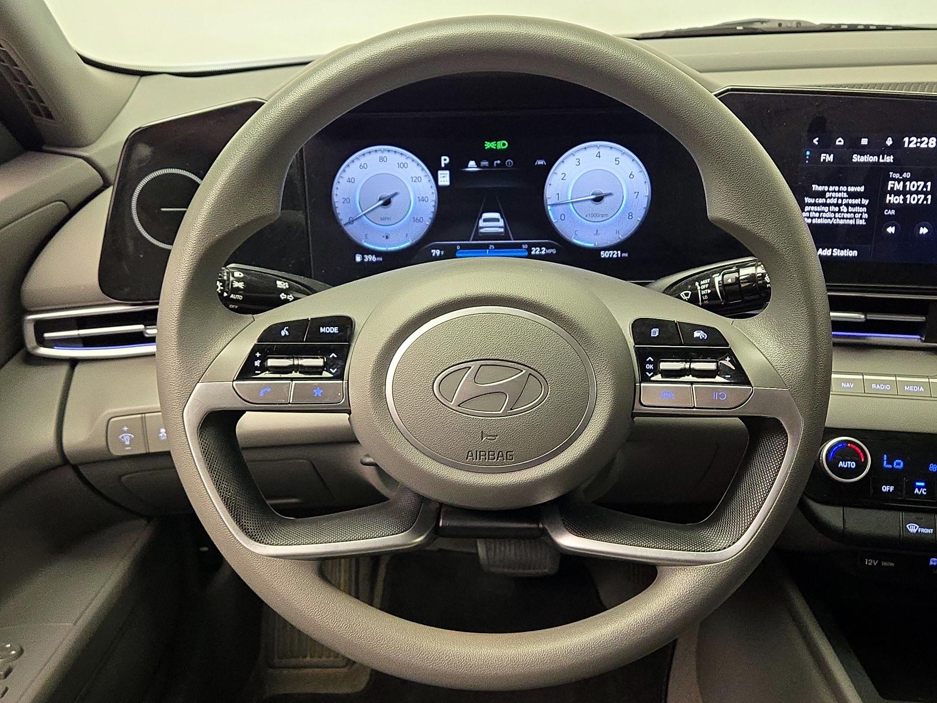 Thumbnail: 2024 Hyundai Elantra - 10