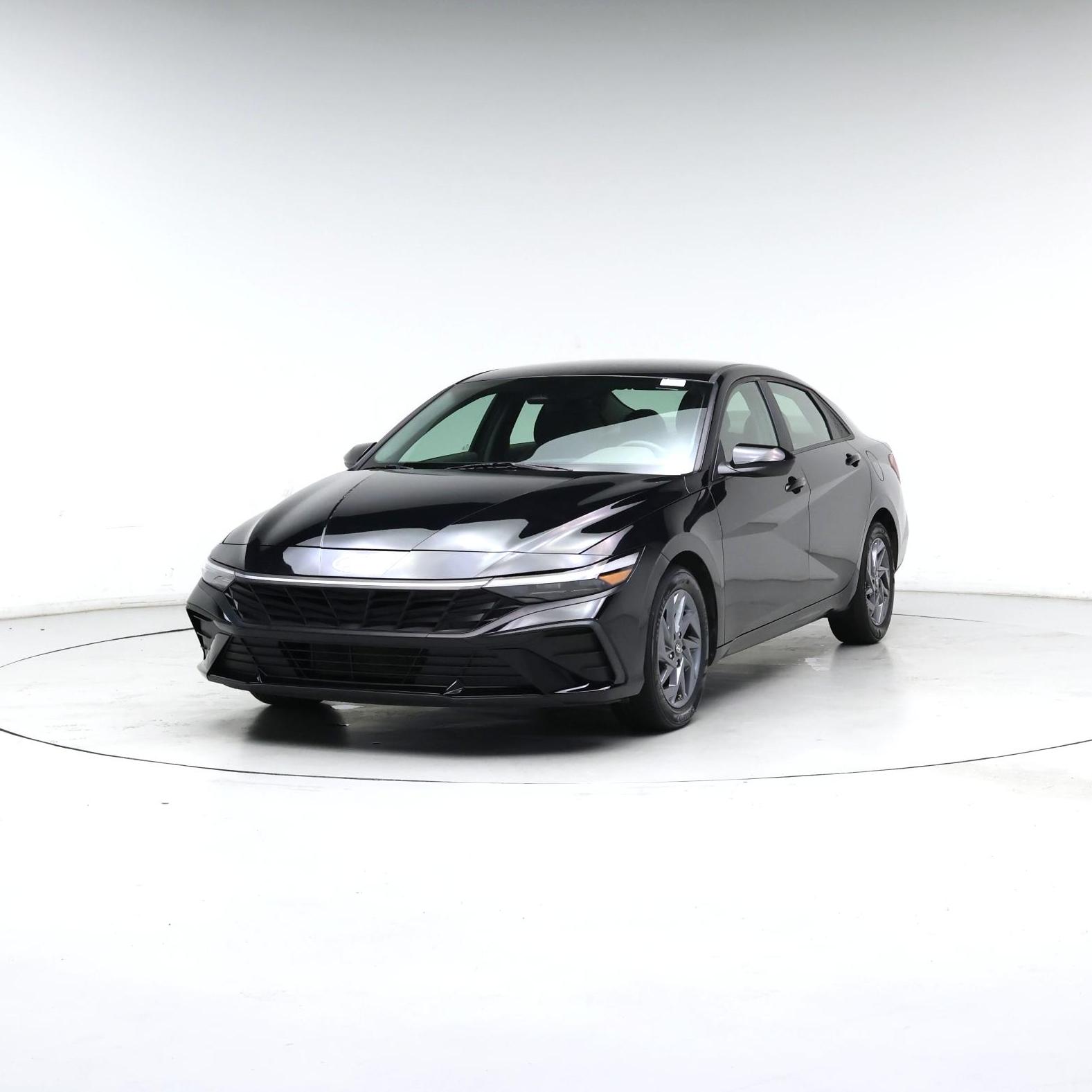Thumbnail: 2024 Hyundai Elantra - 4