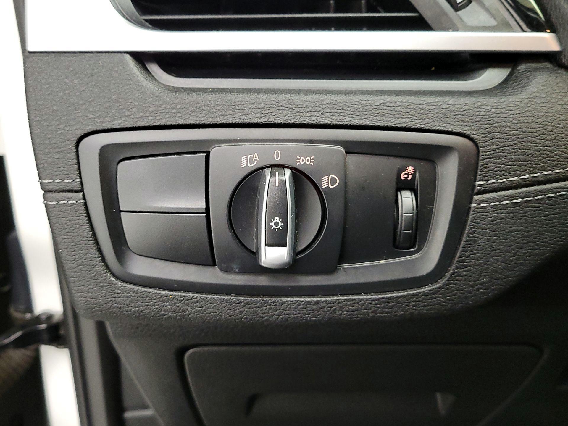 Thumbnail: 2021 BMW X1 - 13