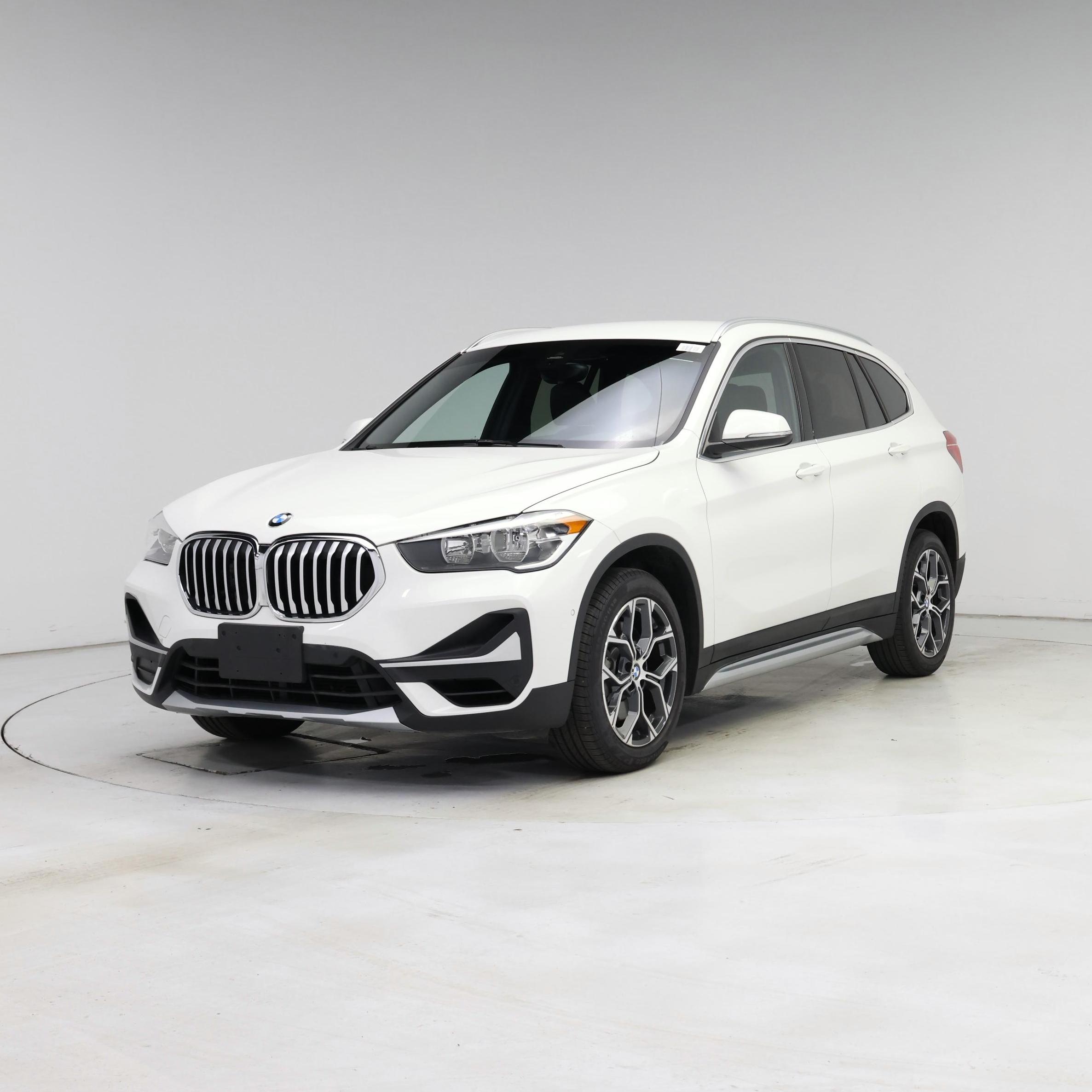 Thumbnail: 2021 BMW X1 - 4