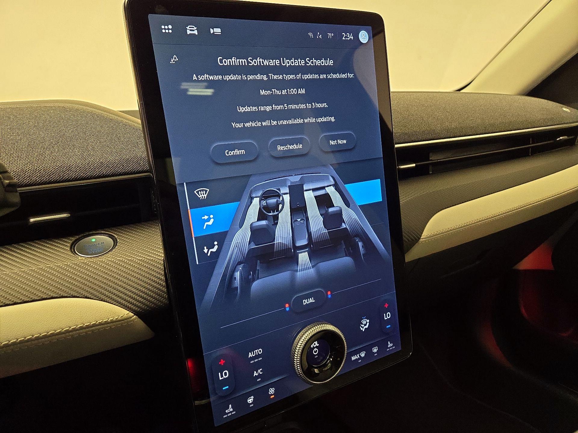 Thumbnail: 2022 Ford Mustang Mach-E - 17