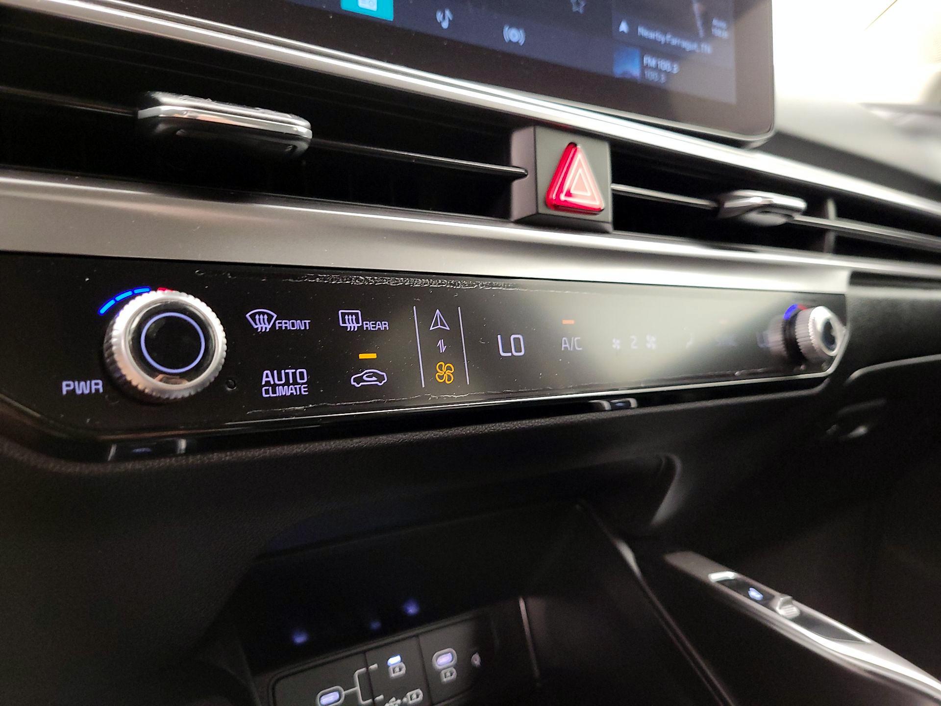 Thumbnail: 2025 Kia Sorento - 17