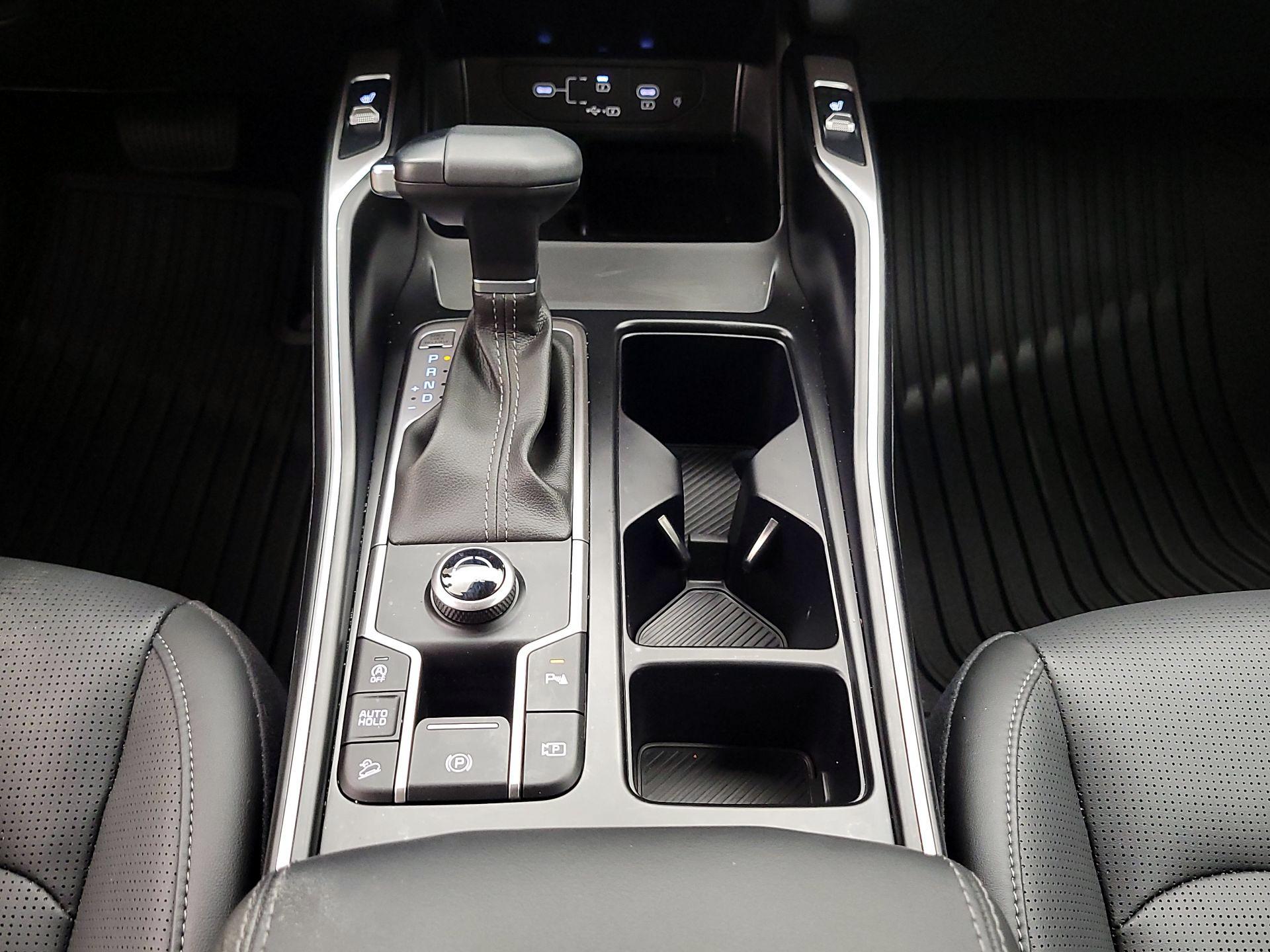 Thumbnail: 2025 Kia Sorento - 18