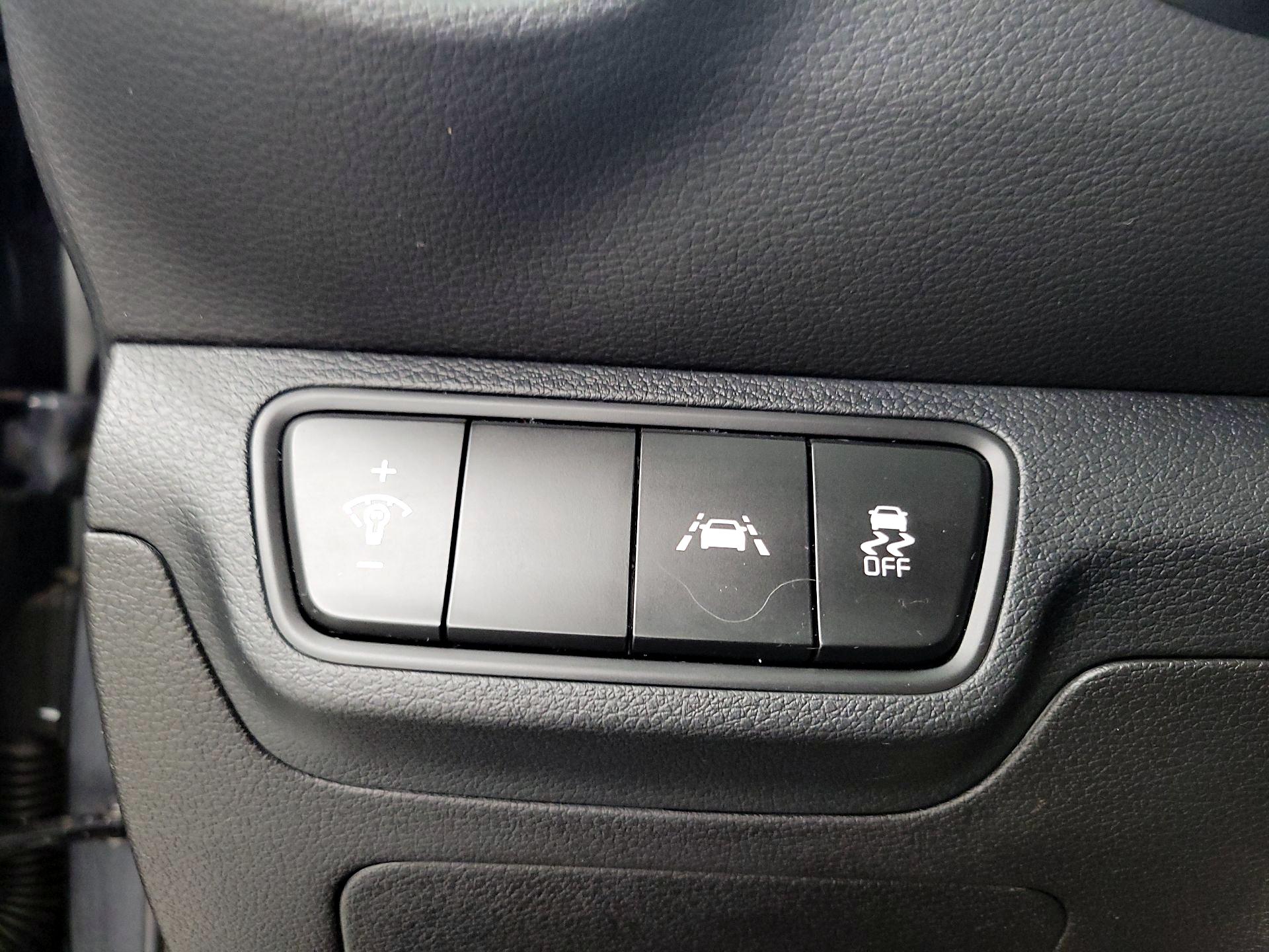 Thumbnail: 2021 Kia Forte - 13
