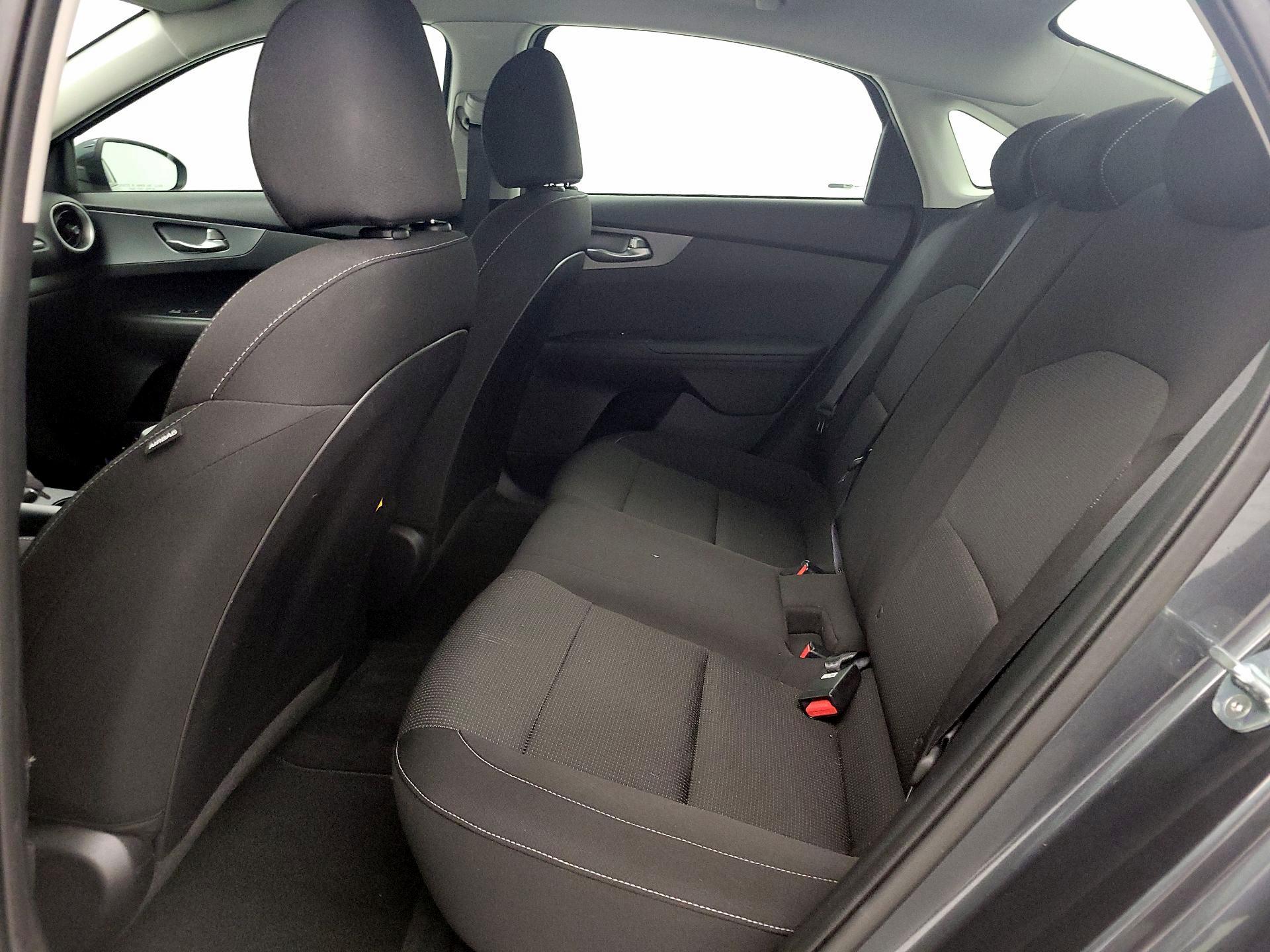 Thumbnail: 2021 Kia Forte - 19