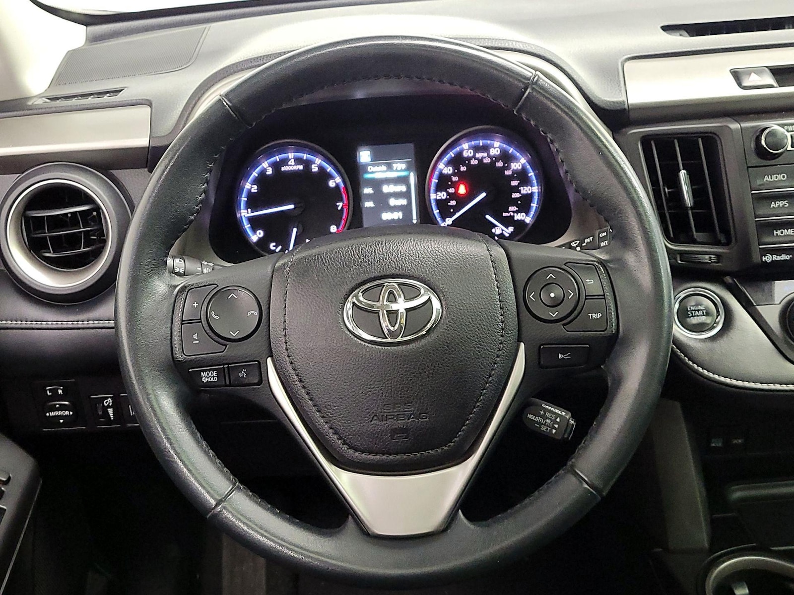2017 Toyota RAV4 XLE - Photo 11