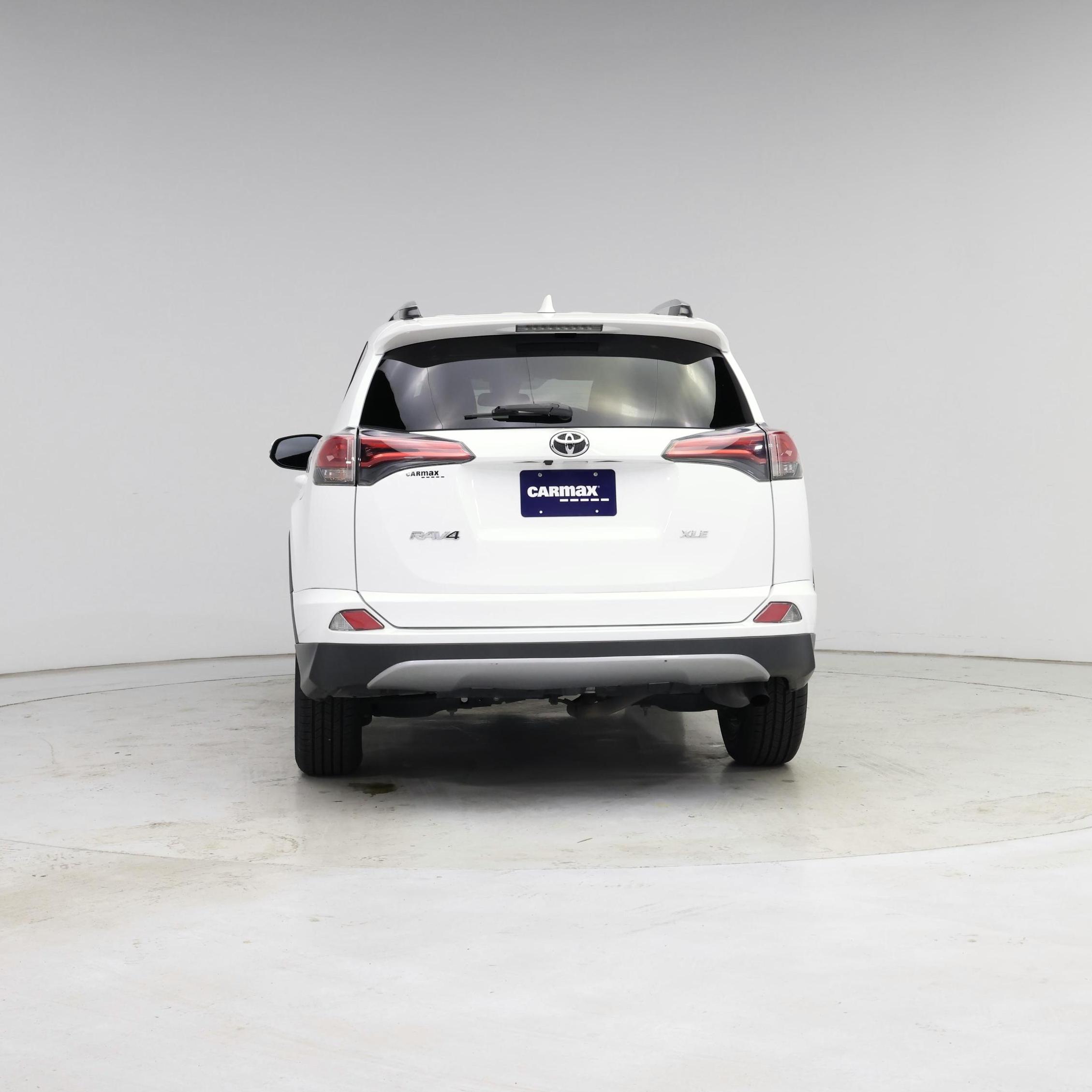 Thumbnail: 2017 Toyota RAV4 - 6