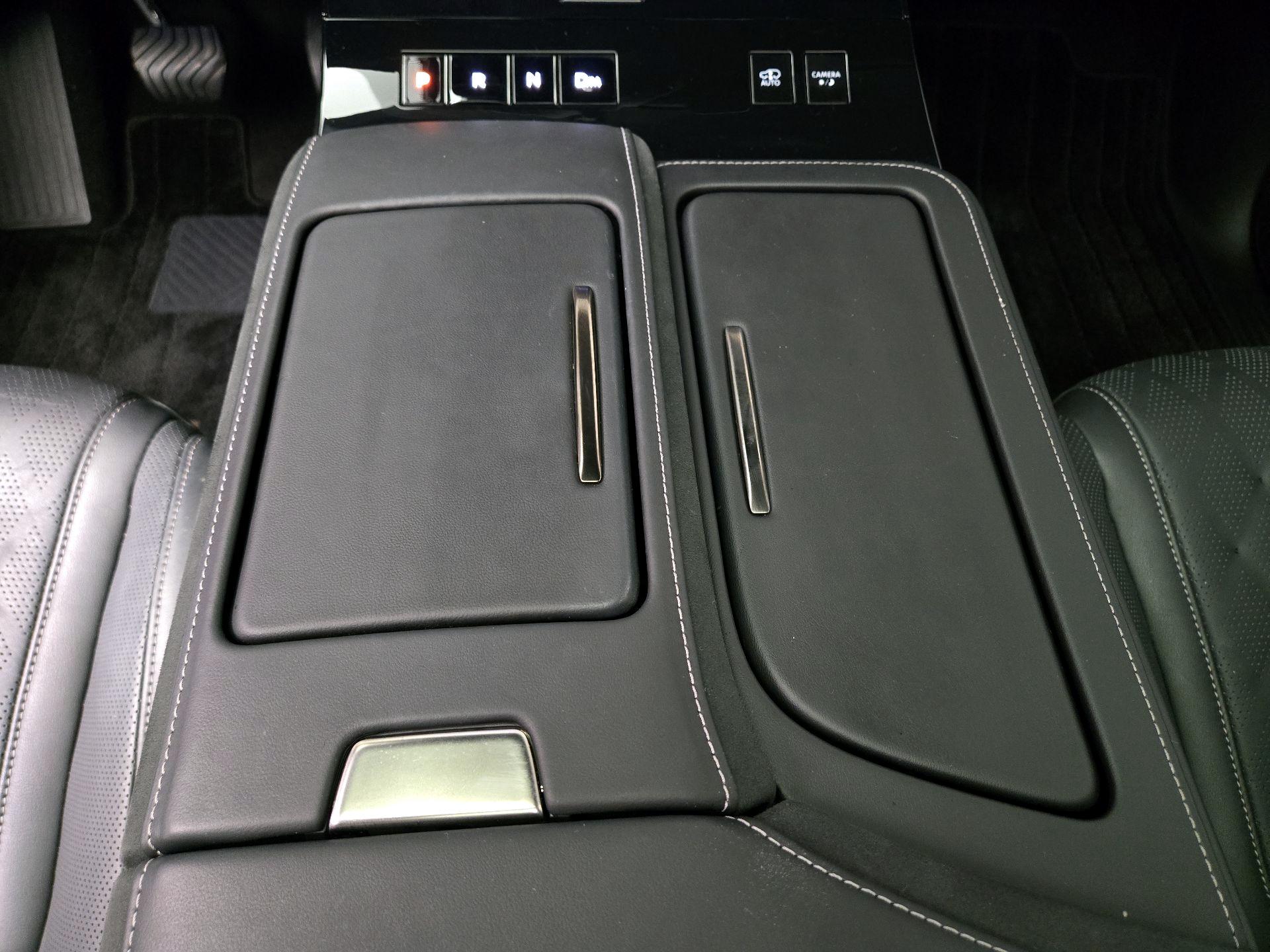 Thumbnail: 2025 INFINITI QX80 - 18