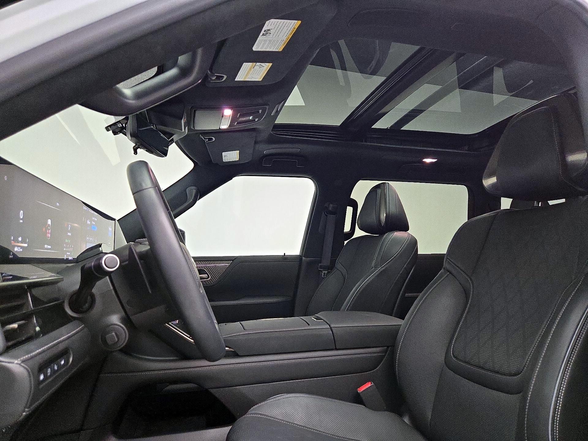 Thumbnail: 2025 INFINITI QX80 - 20