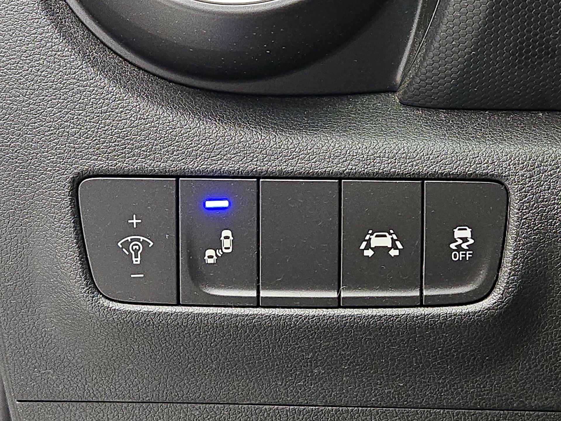 Thumbnail: 2021 Hyundai Kona - 13