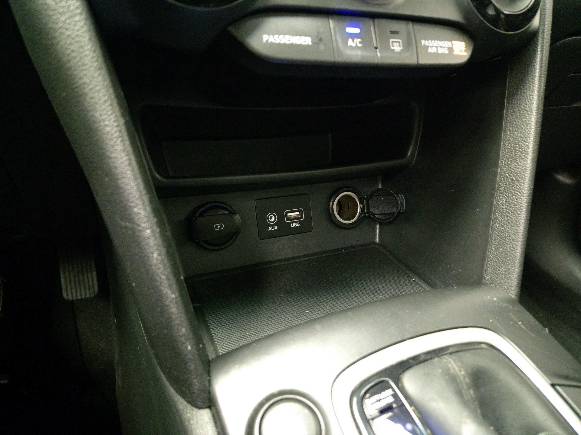 Thumbnail: 2021 Hyundai Kona - 18