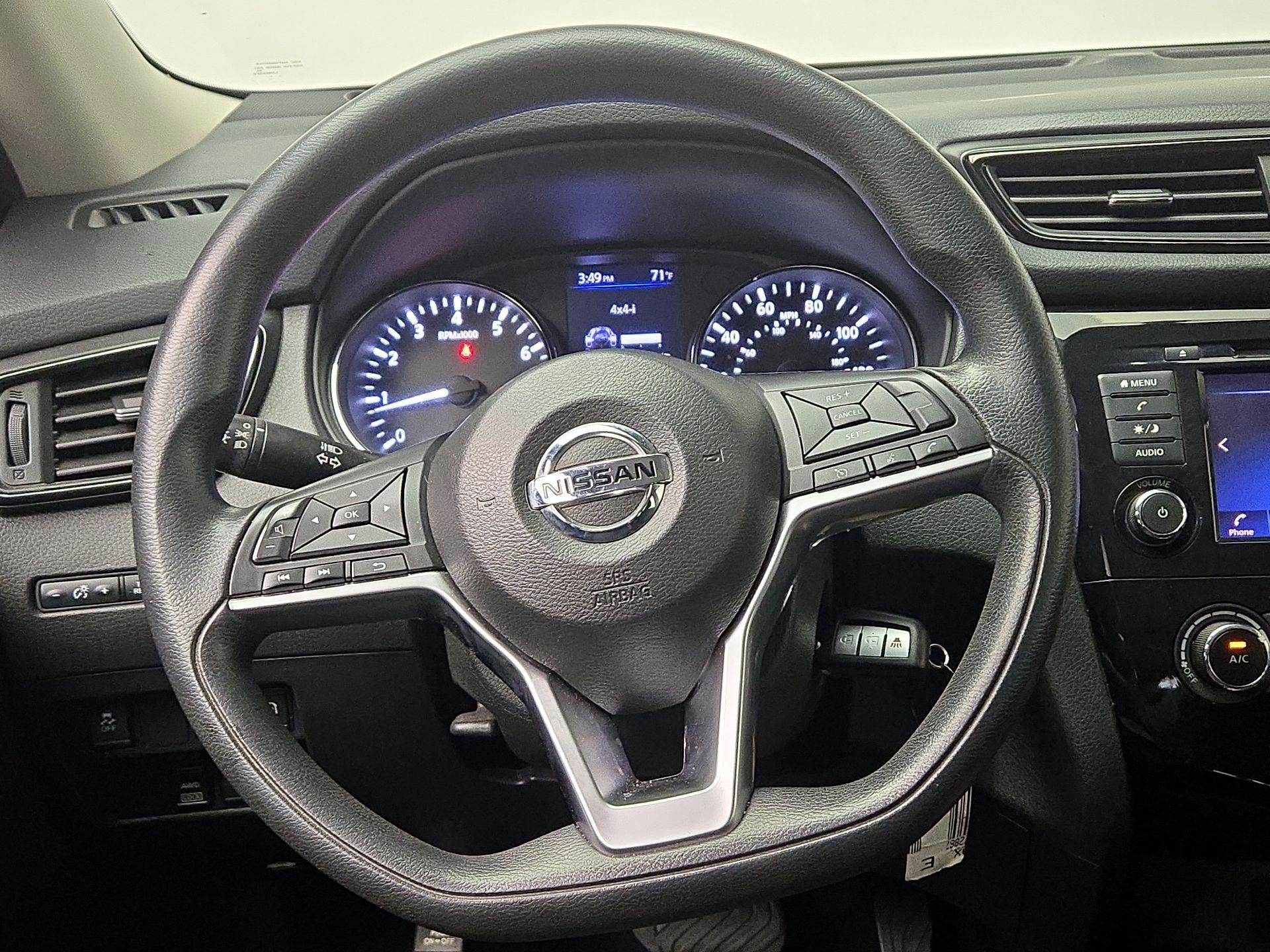 Thumbnail: 2018 Nissan Rogue - 10
