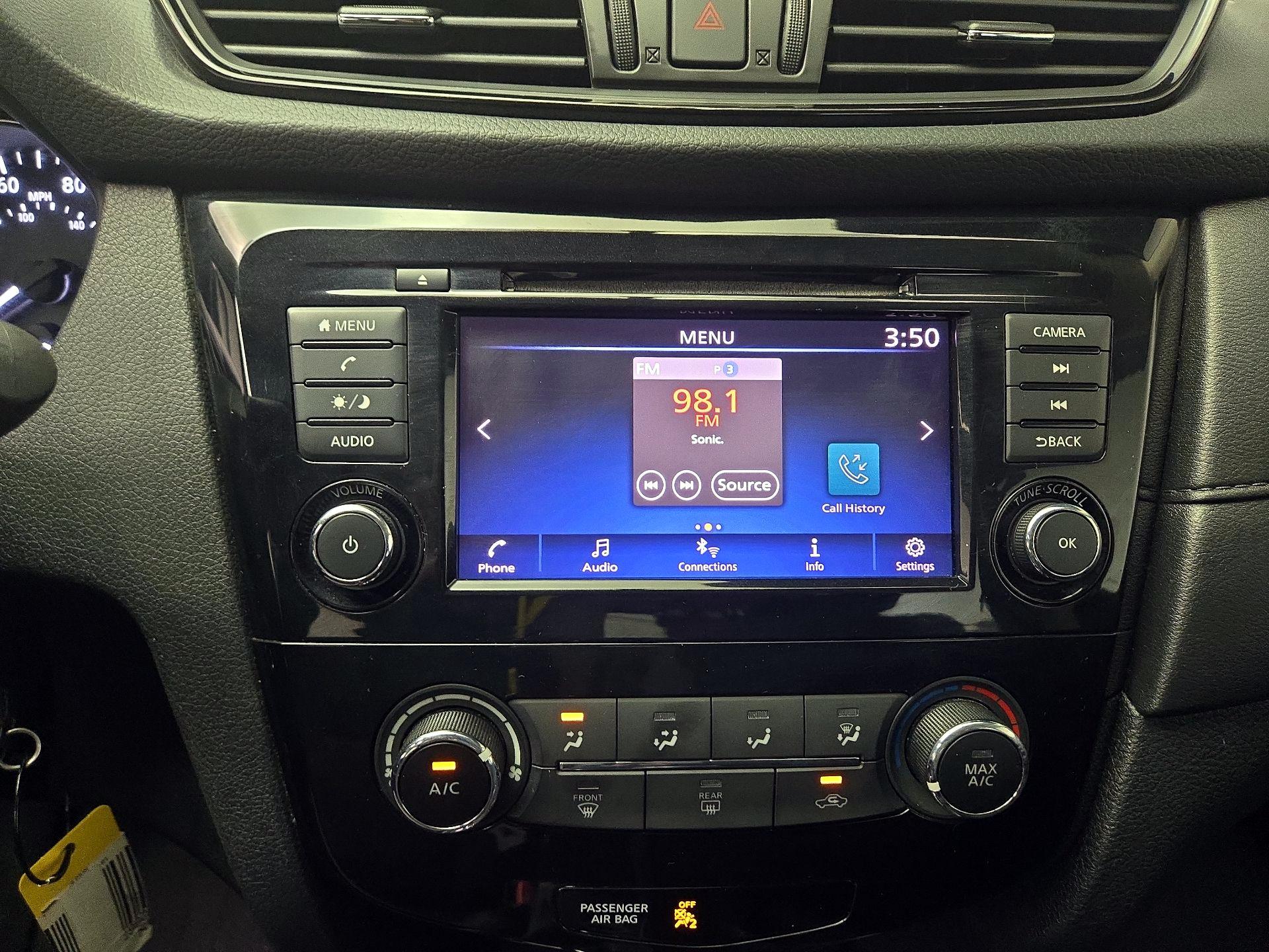 Thumbnail: 2018 Nissan Rogue - 15