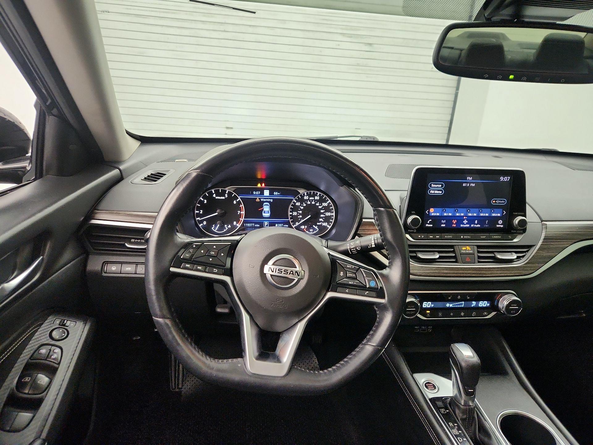 Thumbnail: 2019 Nissan Altima - 10
