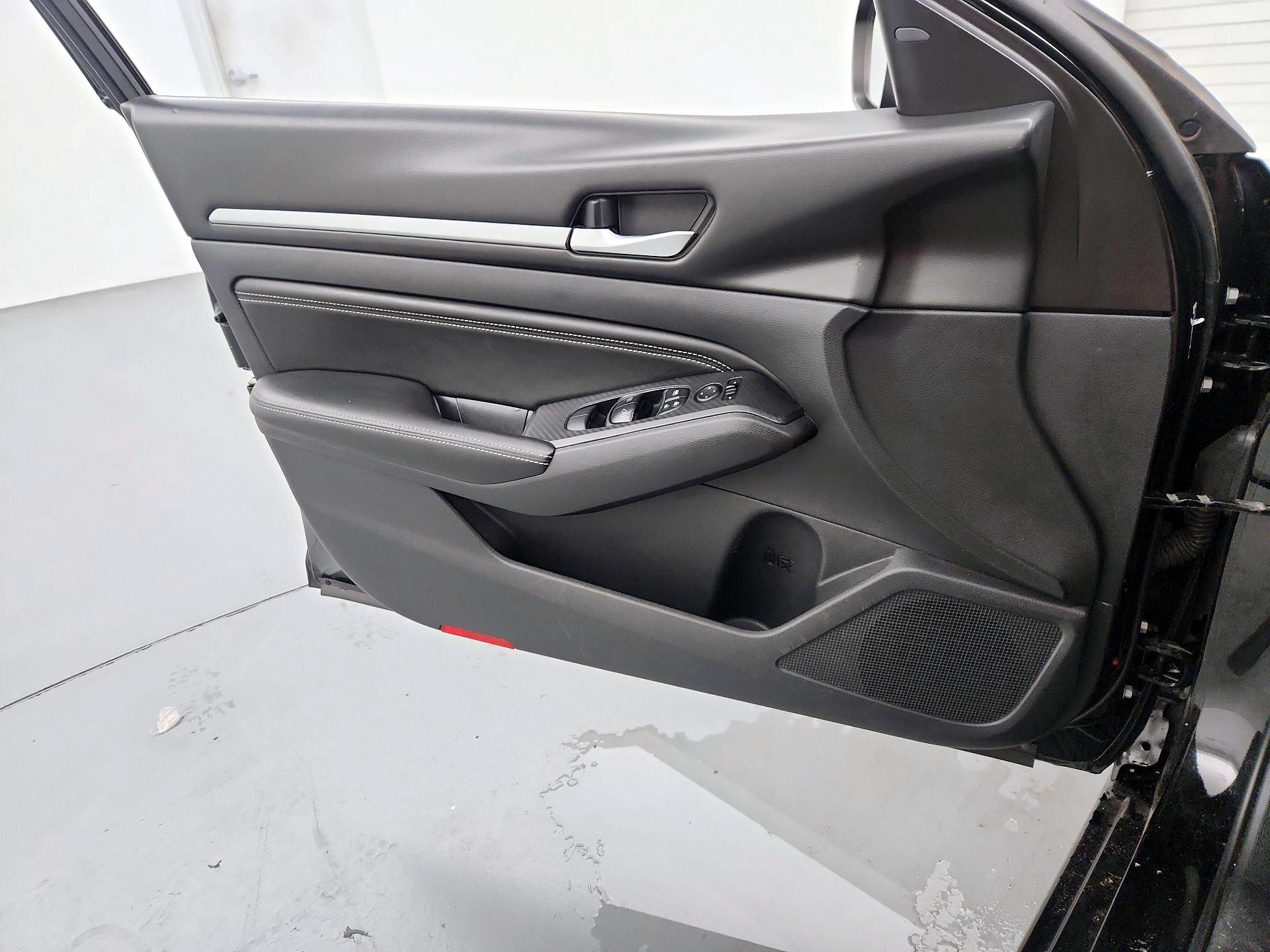 Thumbnail: 2019 Nissan Altima - 12