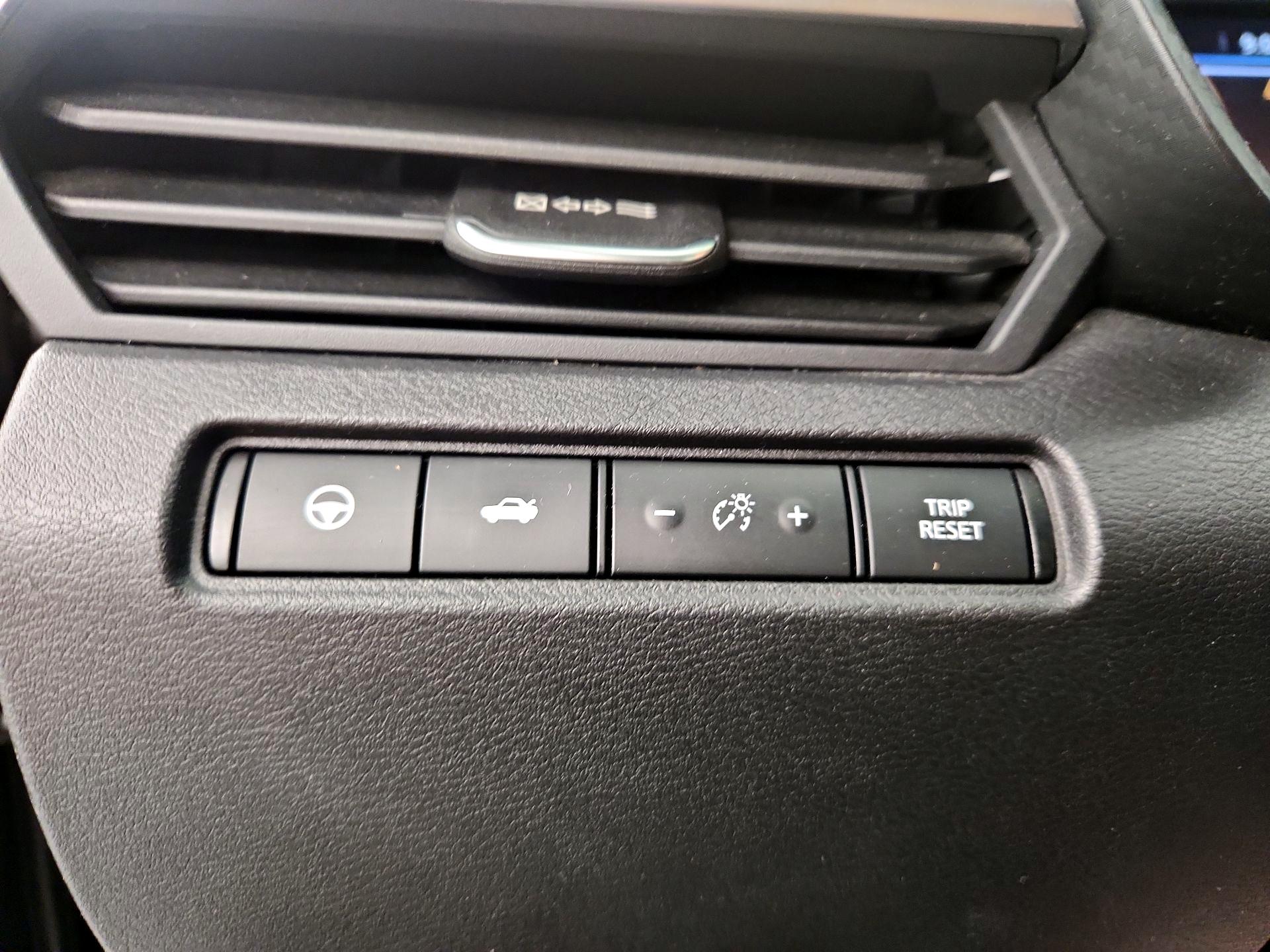 Thumbnail: 2019 Nissan Altima - 13