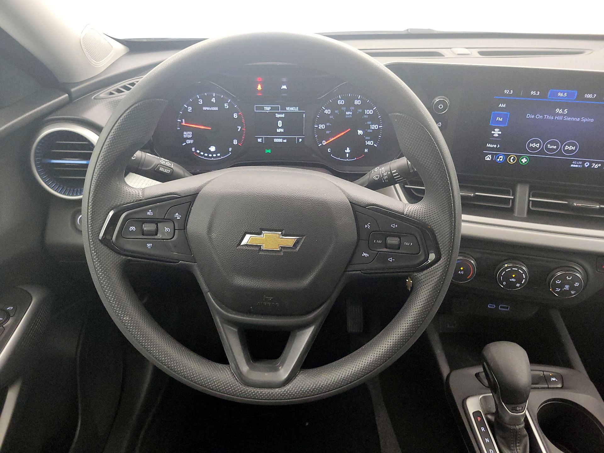 Thumbnail: 2025 Chevrolet Trax - 10