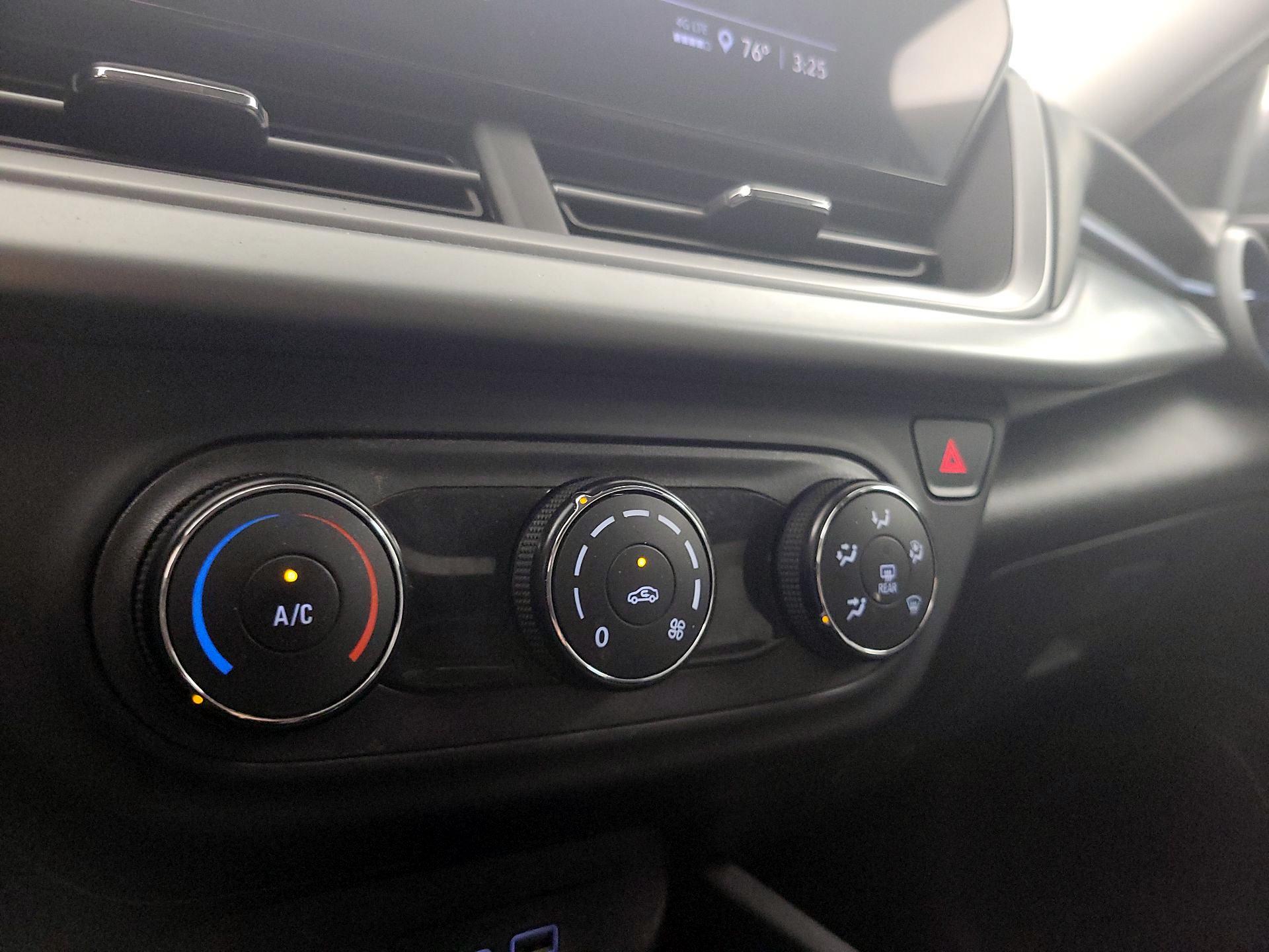 Thumbnail: 2025 Chevrolet Trax - 16