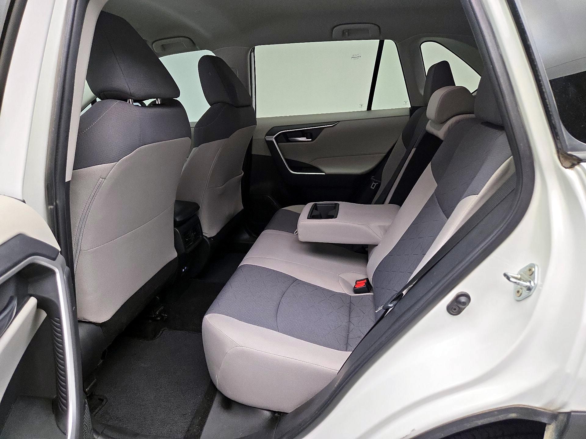 Thumbnail: 2024 Toyota RAV4 - 19