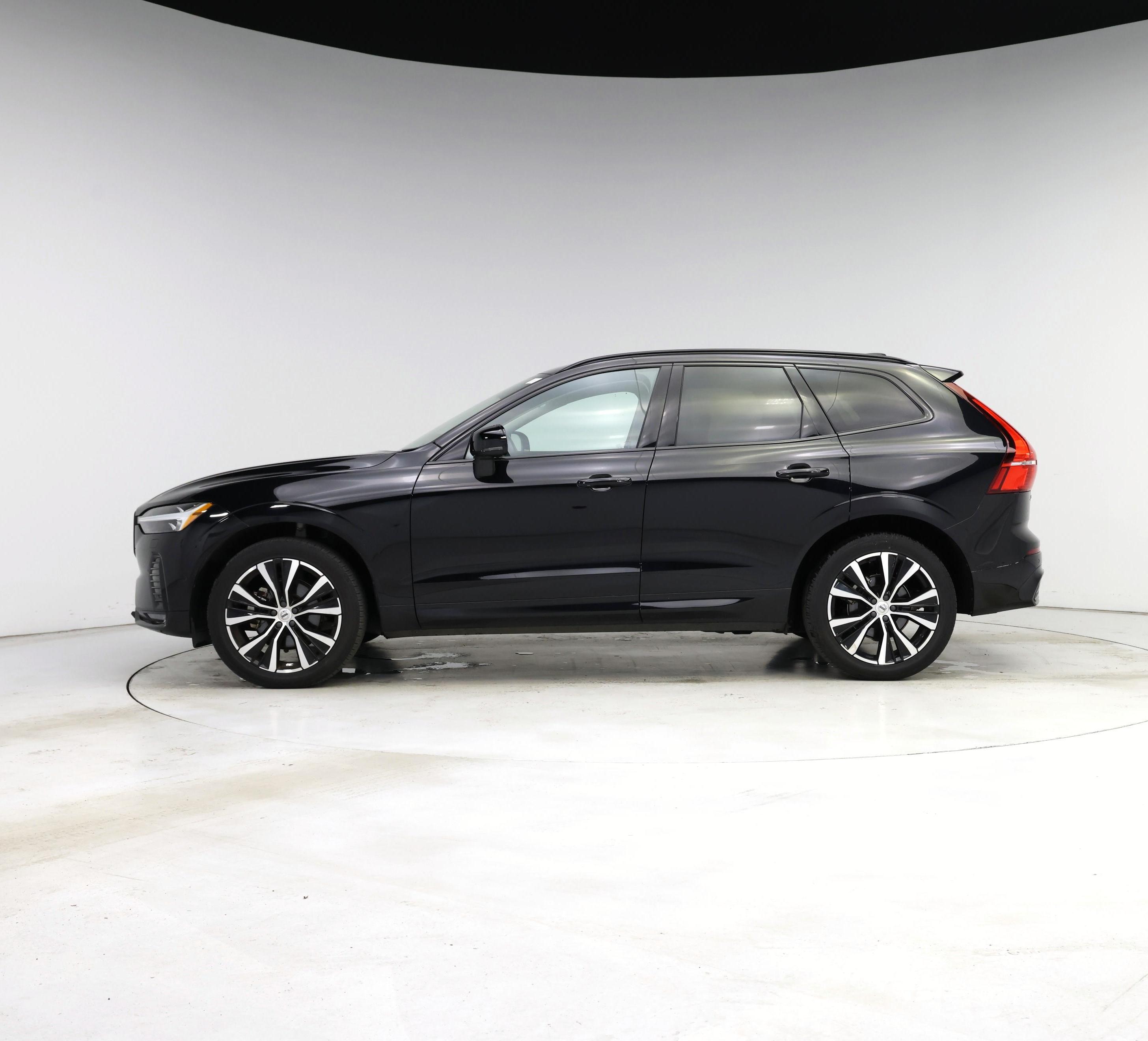 Thumbnail: 2023 Volvo XC60 - 3