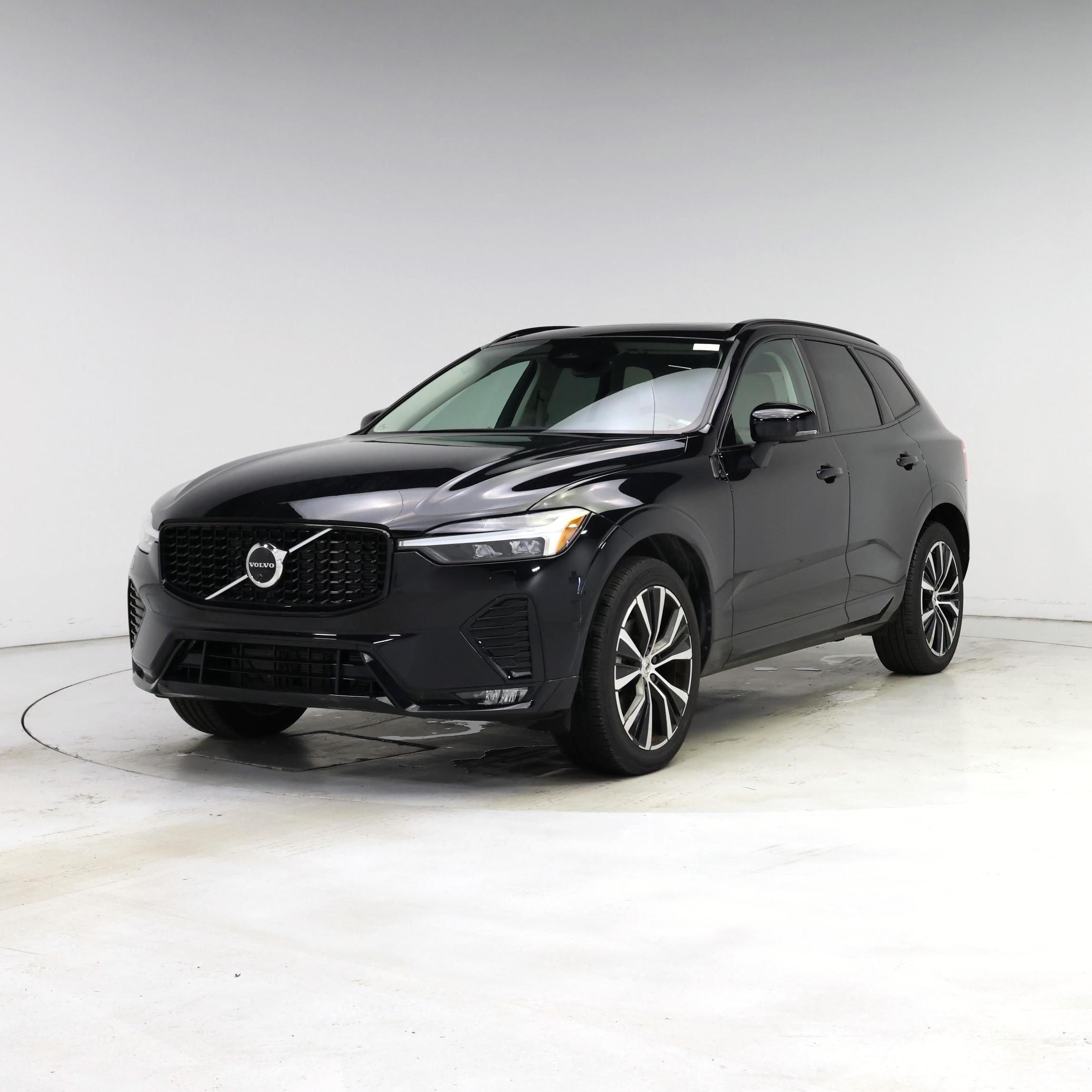 Thumbnail: 2023 Volvo XC60 - 4