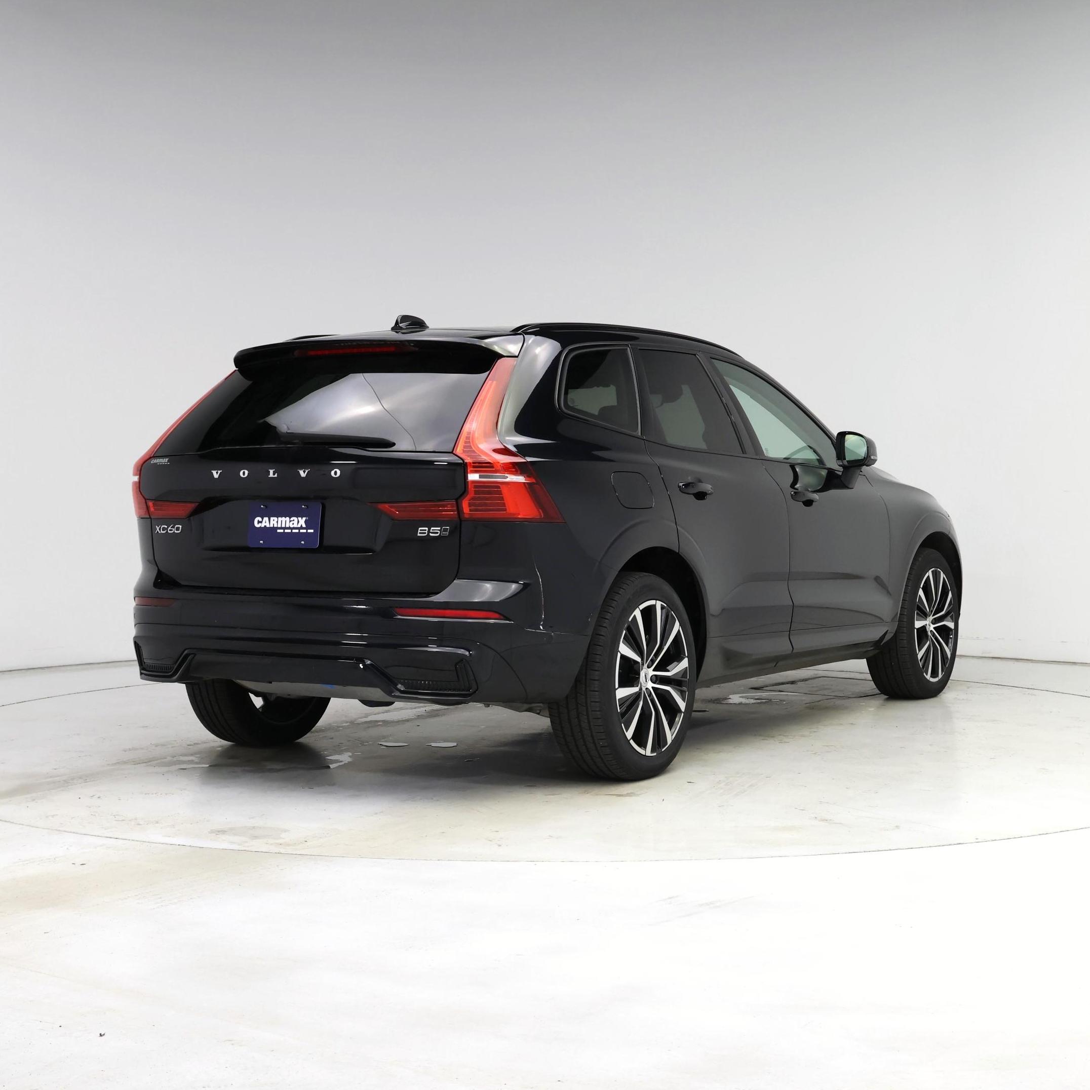 Thumbnail: 2023 Volvo XC60 - 8