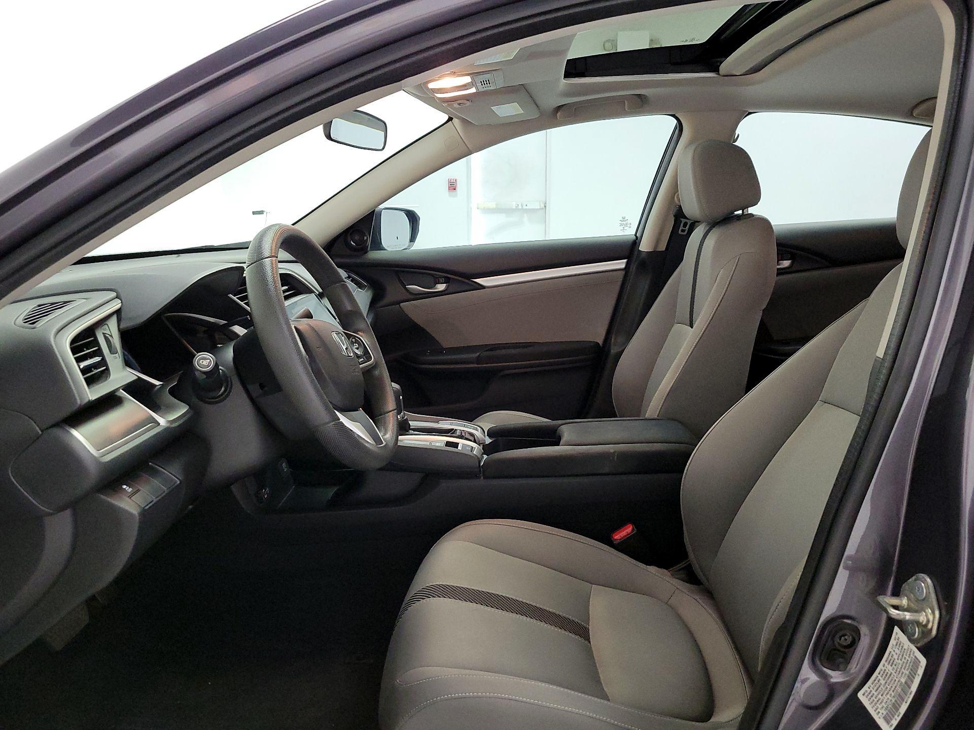 Thumbnail: 2016 Honda Civic - 11