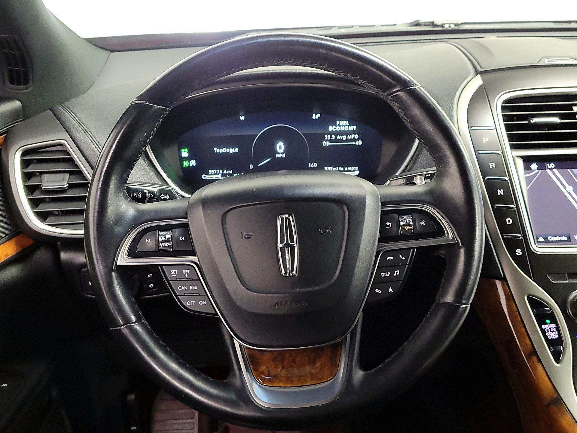 Thumbnail: 2019 Lincoln Nautilus - 10