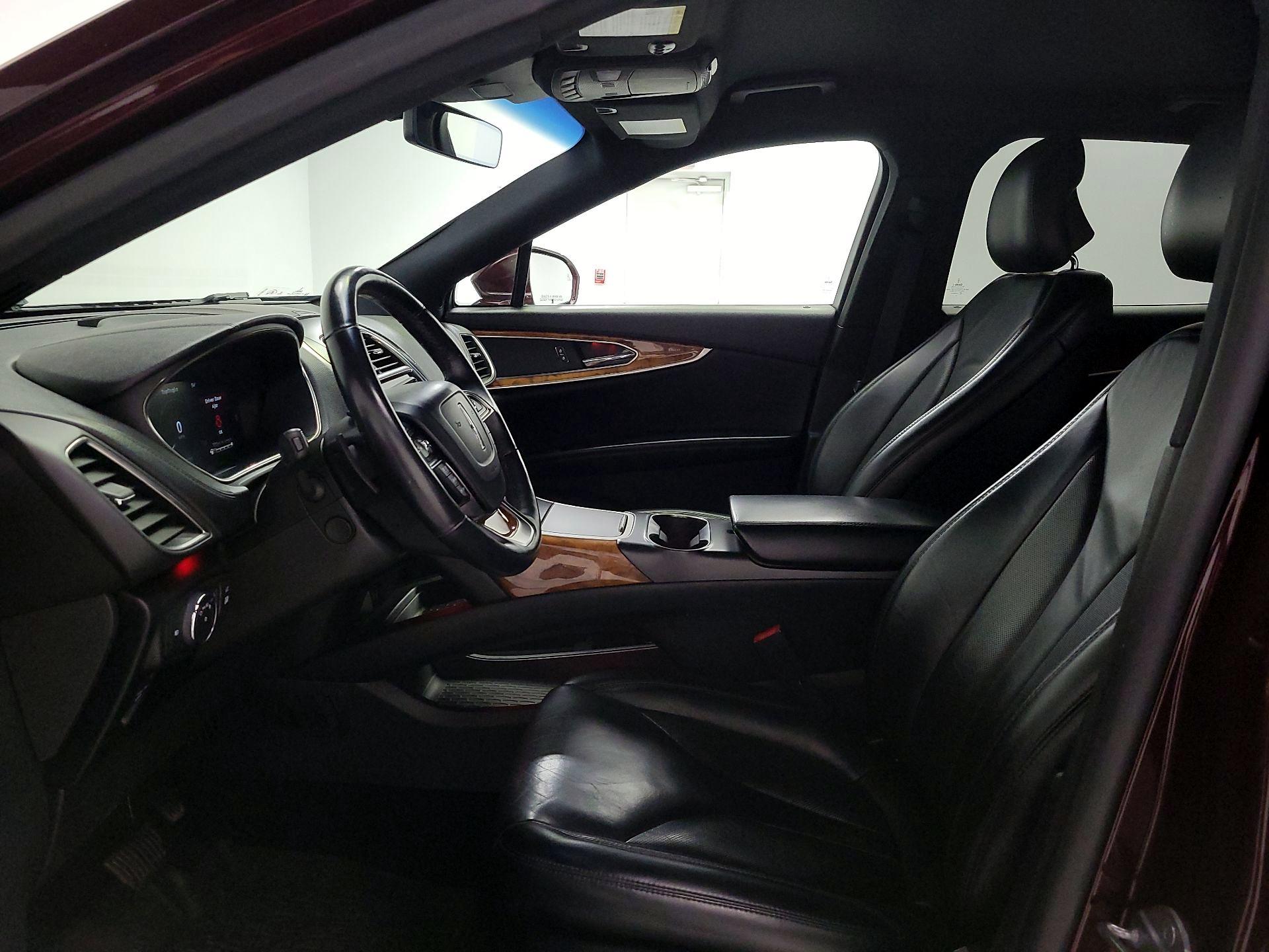 Thumbnail: 2019 Lincoln Nautilus - 11