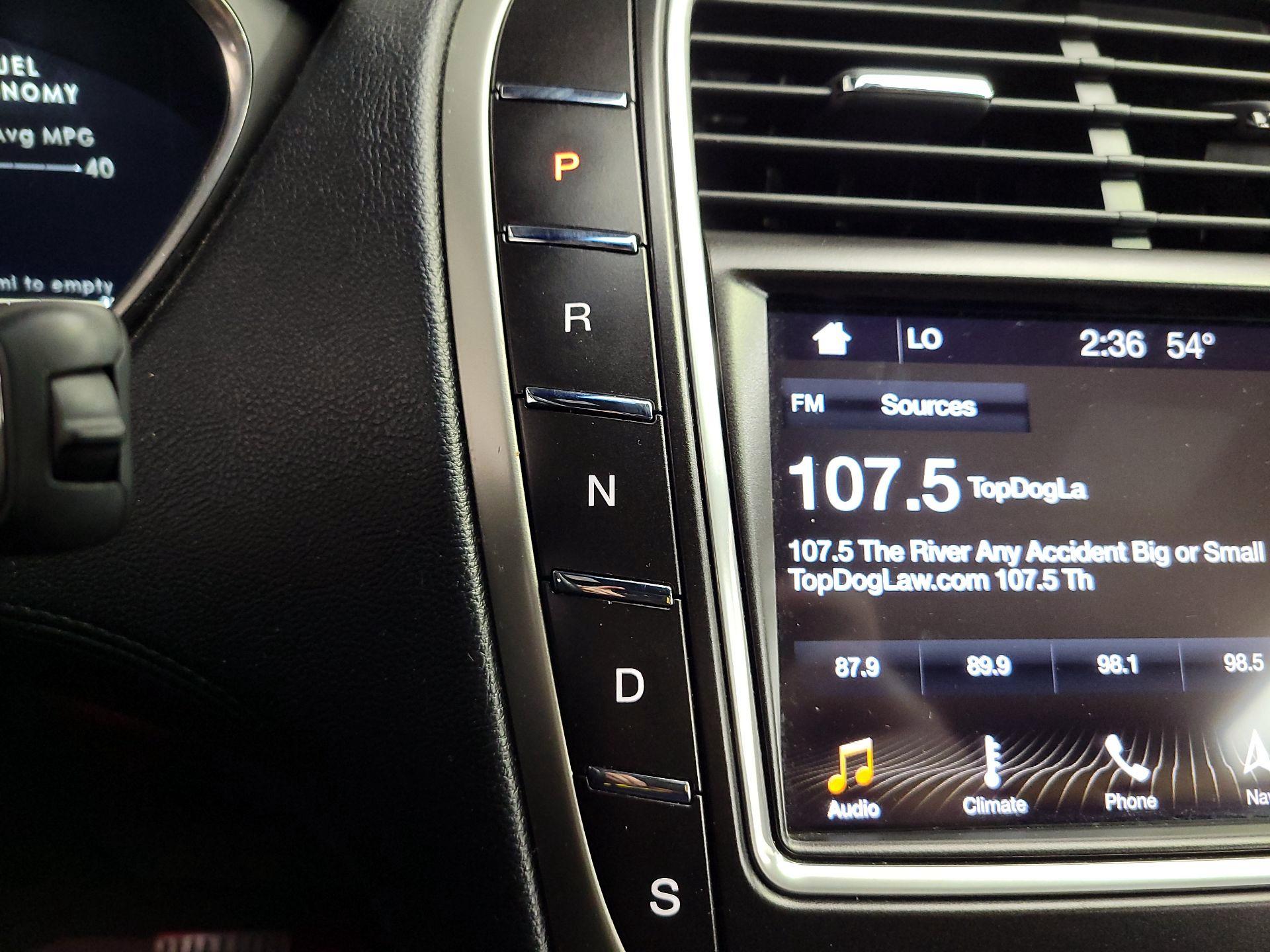 Thumbnail: 2019 Lincoln Nautilus - 18