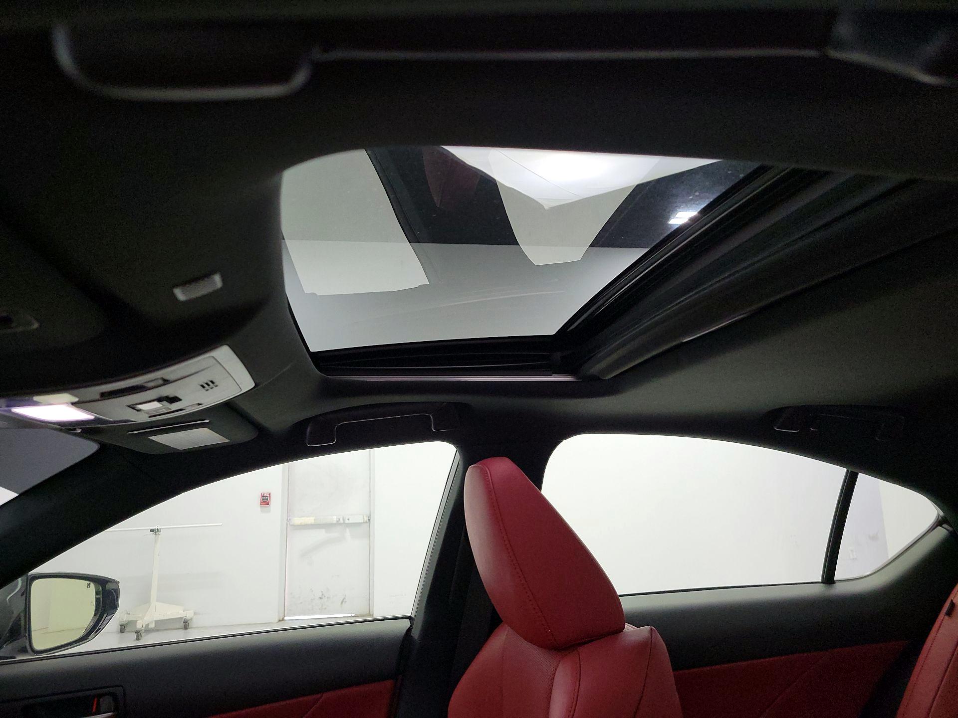 Thumbnail: 2022 Lexus IS - 20