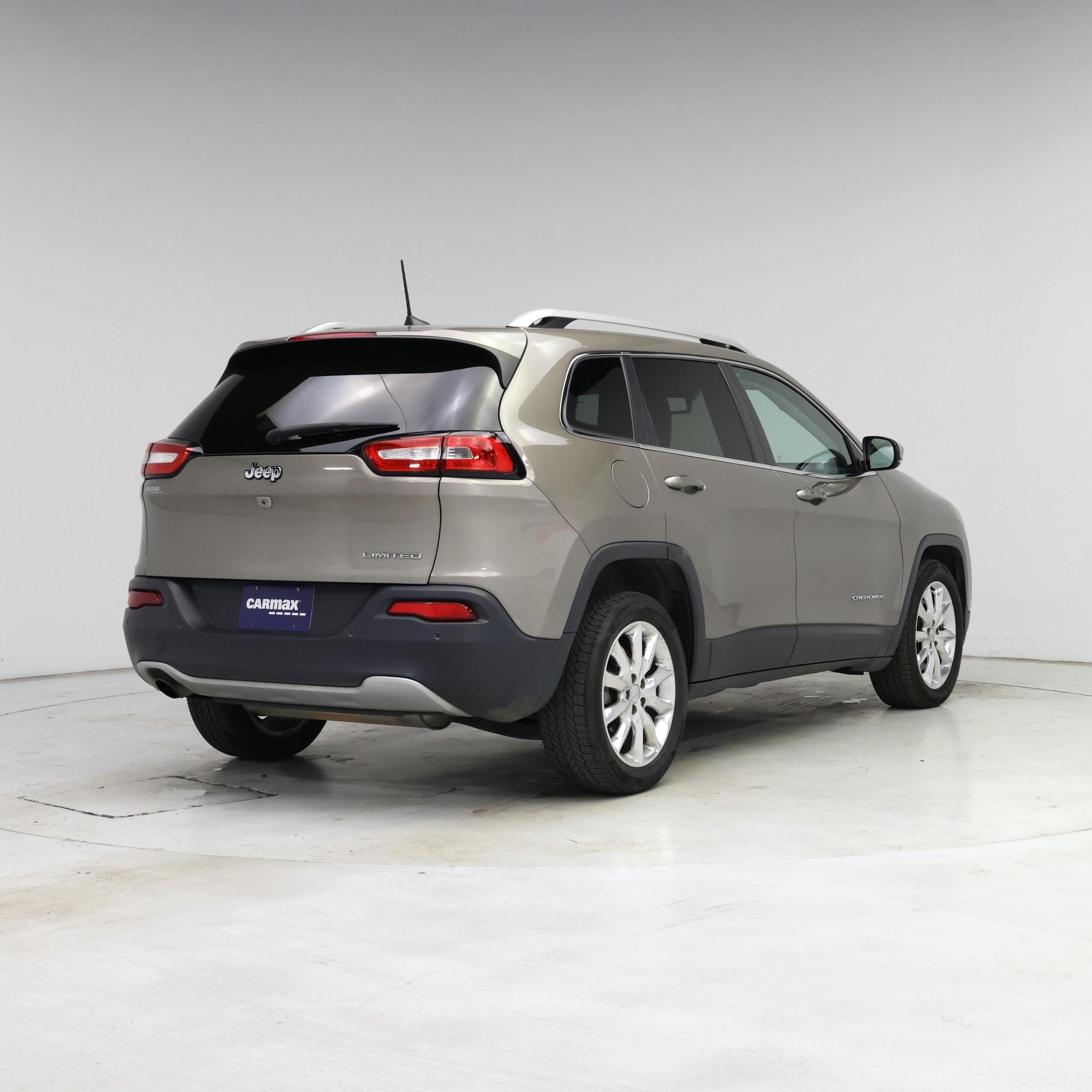 Thumbnail: 2016 Jeep Cherokee - 8